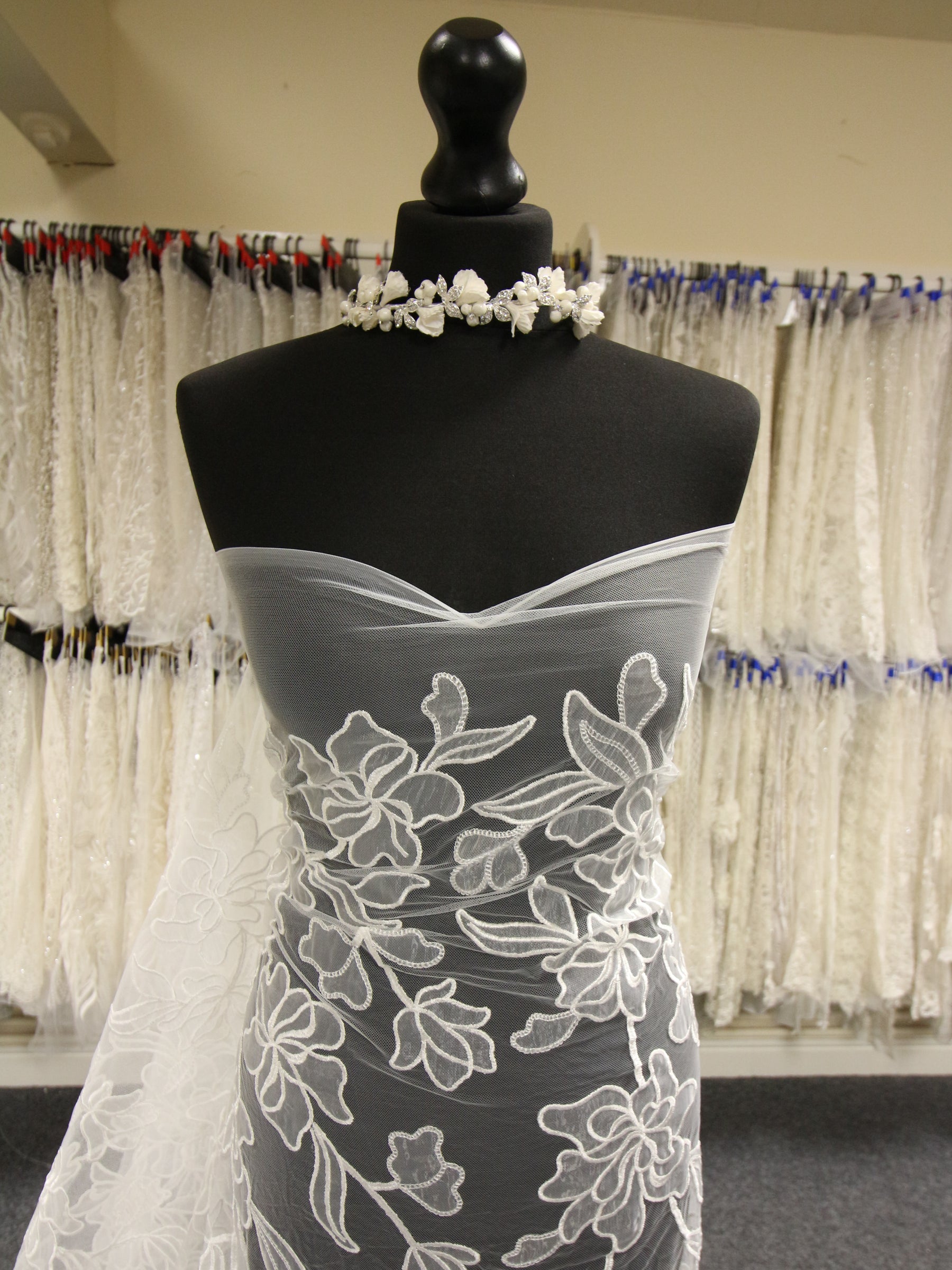 Dentelle de mariée brodée ivoire - Parker