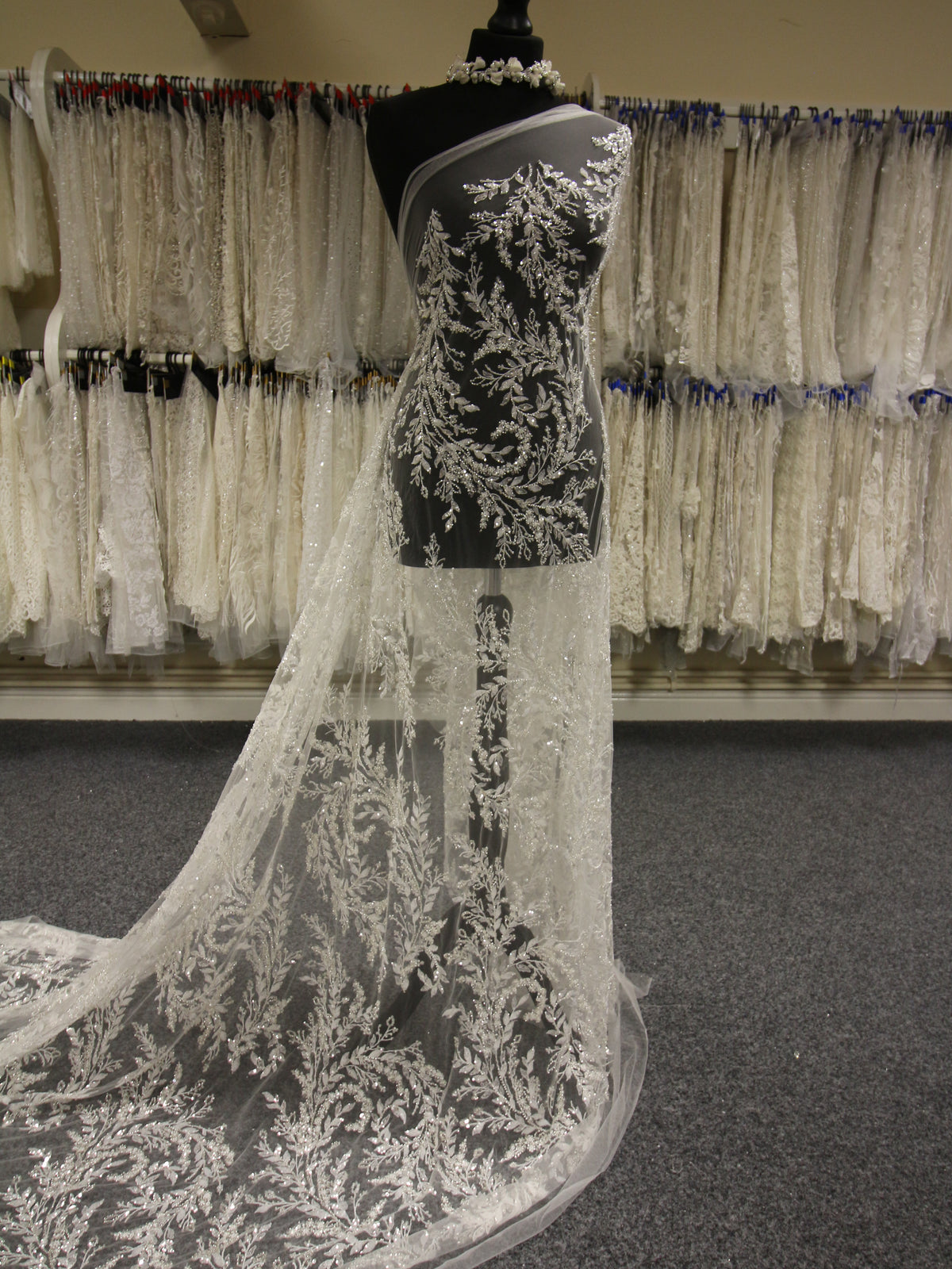 Dentelle brodée ivoire - Rodrigua