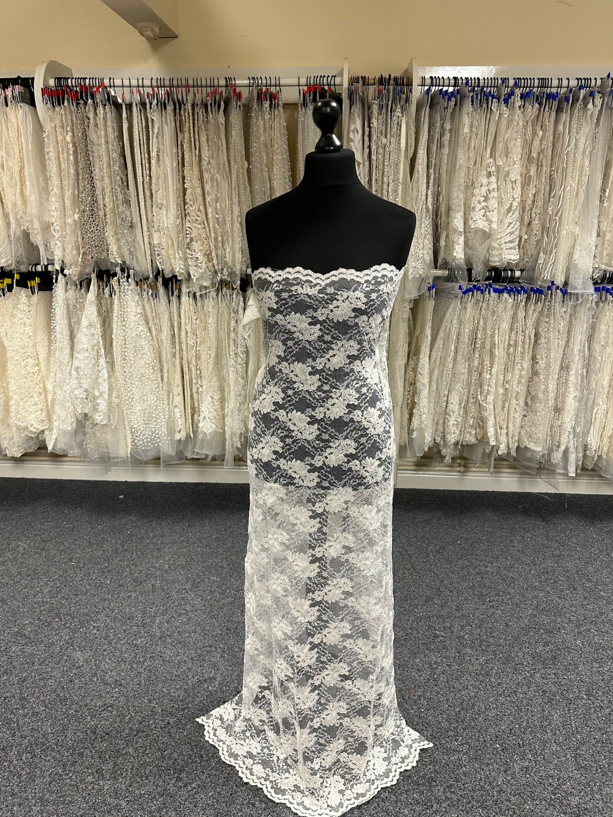 Dentelle de mariage à cordon ivoire - Seltina