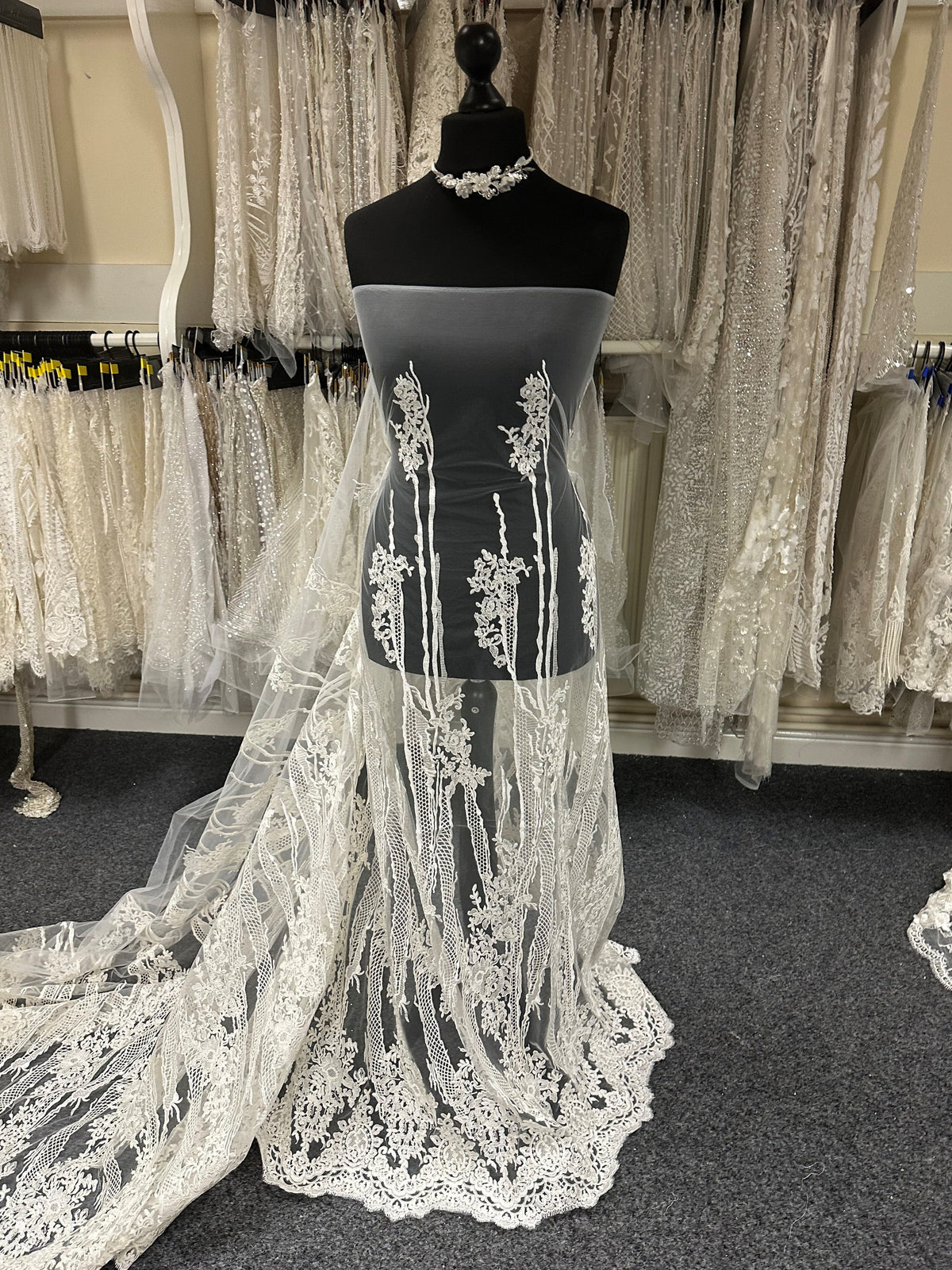 Dentelle Brodée Ivoire - Soleil