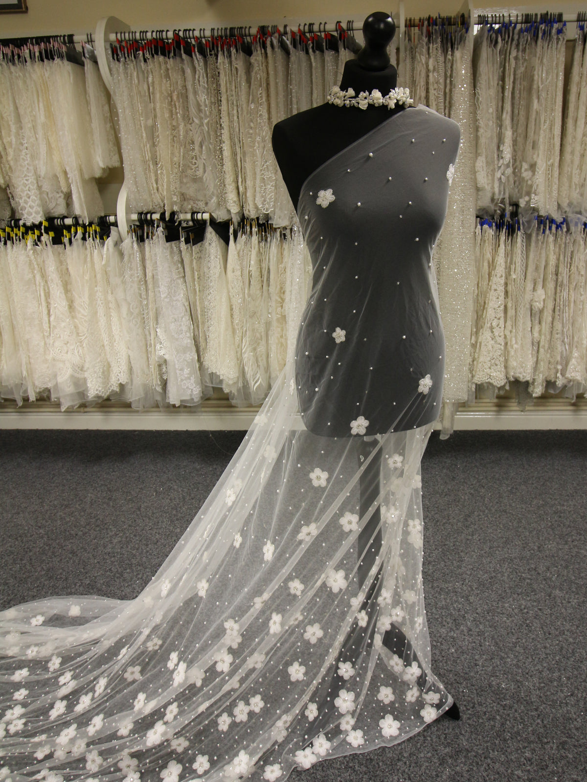 Dentelle perlée ivoire - Suri