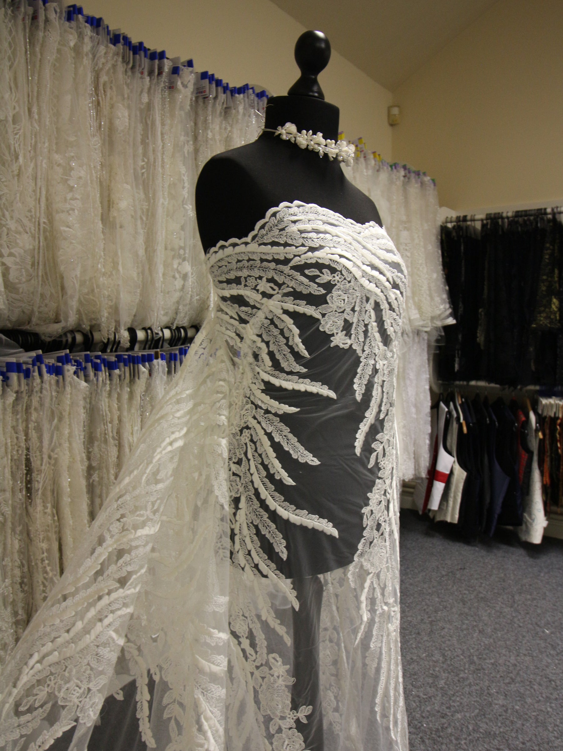 Dentelle Brodée Ivoire - Willow
