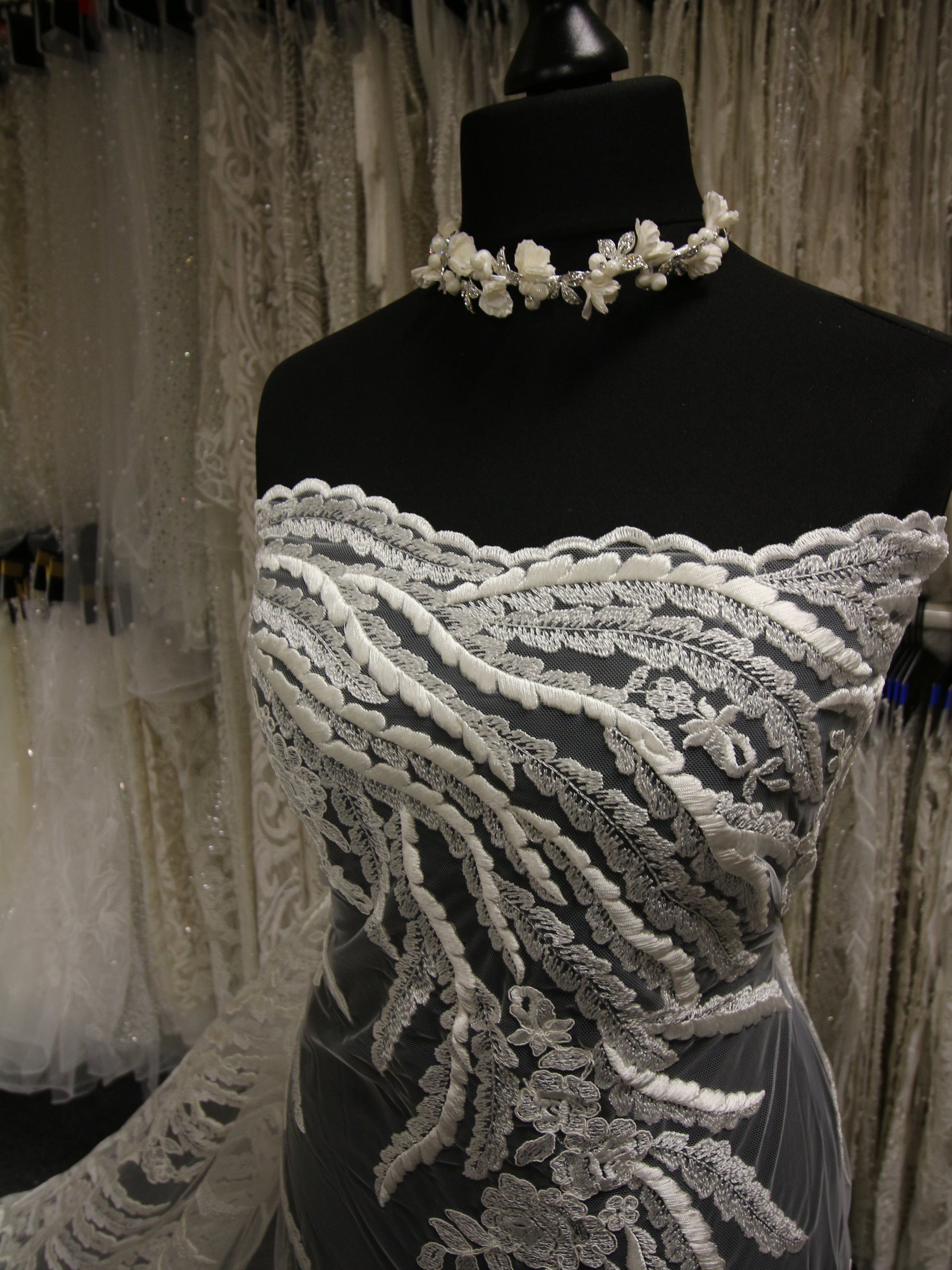 Dentelle Brodée Ivoire - Willow