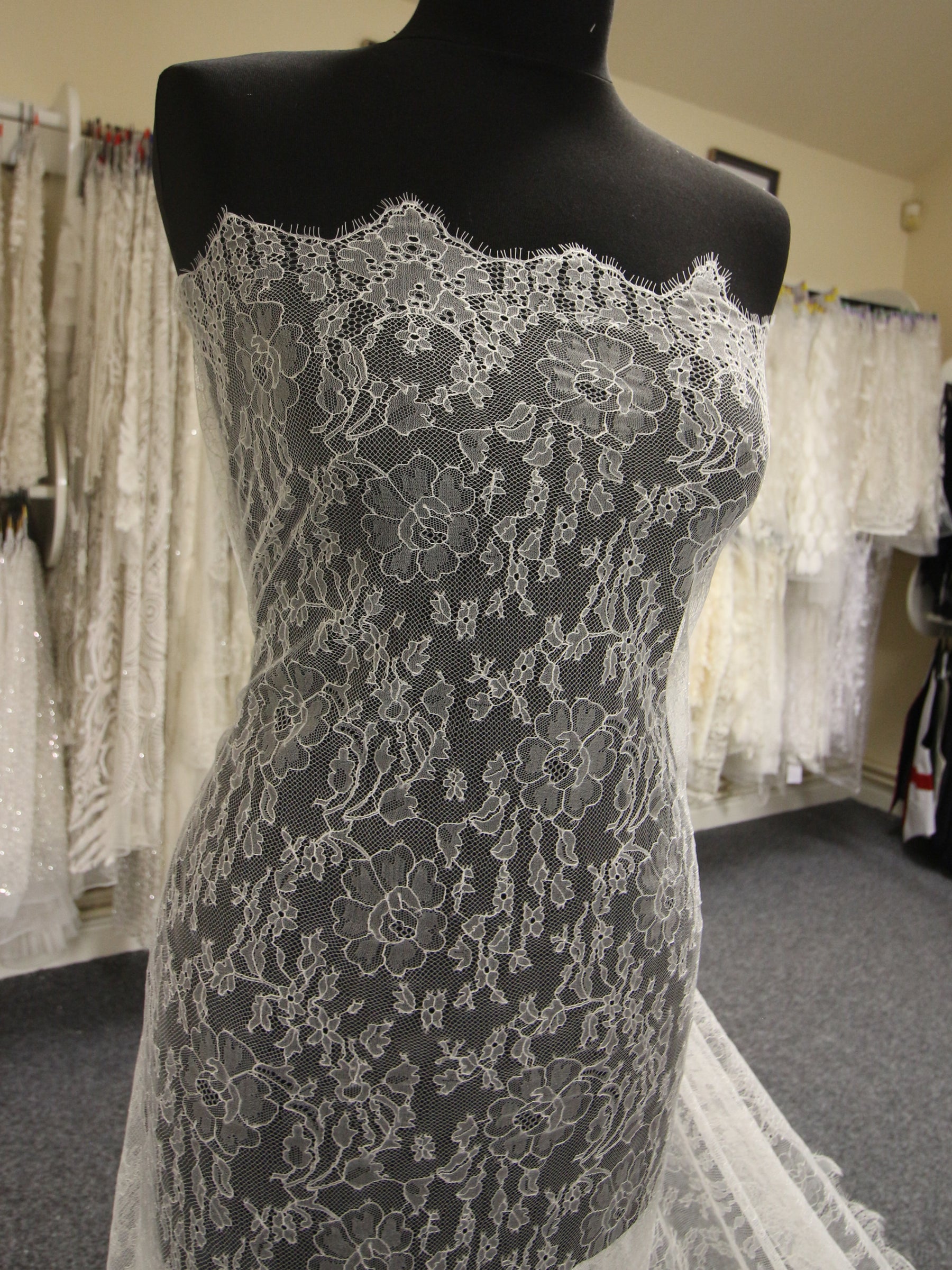 Dentelle Chantilly Ivoire - Imelda