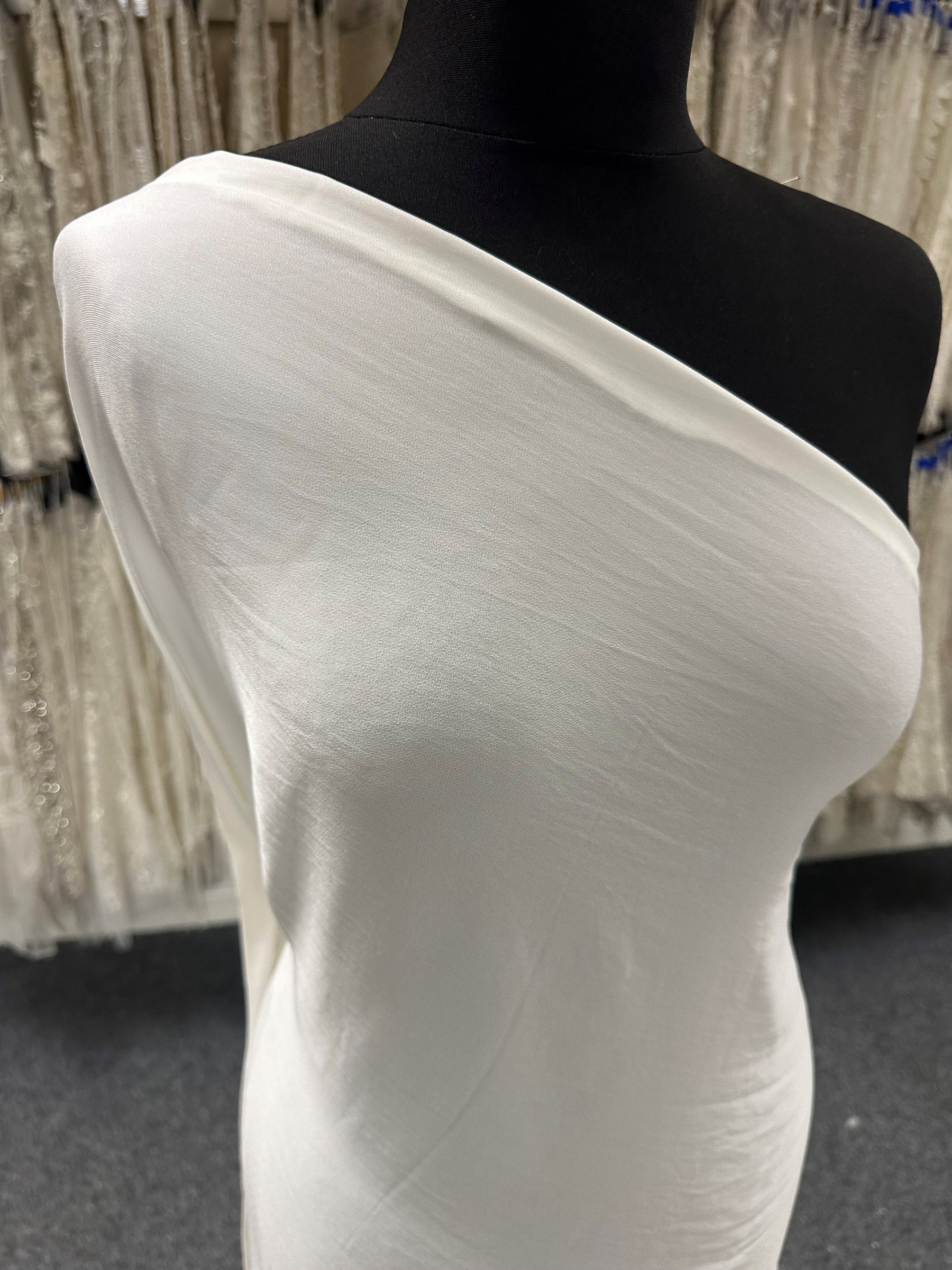 Georgette double en viscose ivoire - Considération