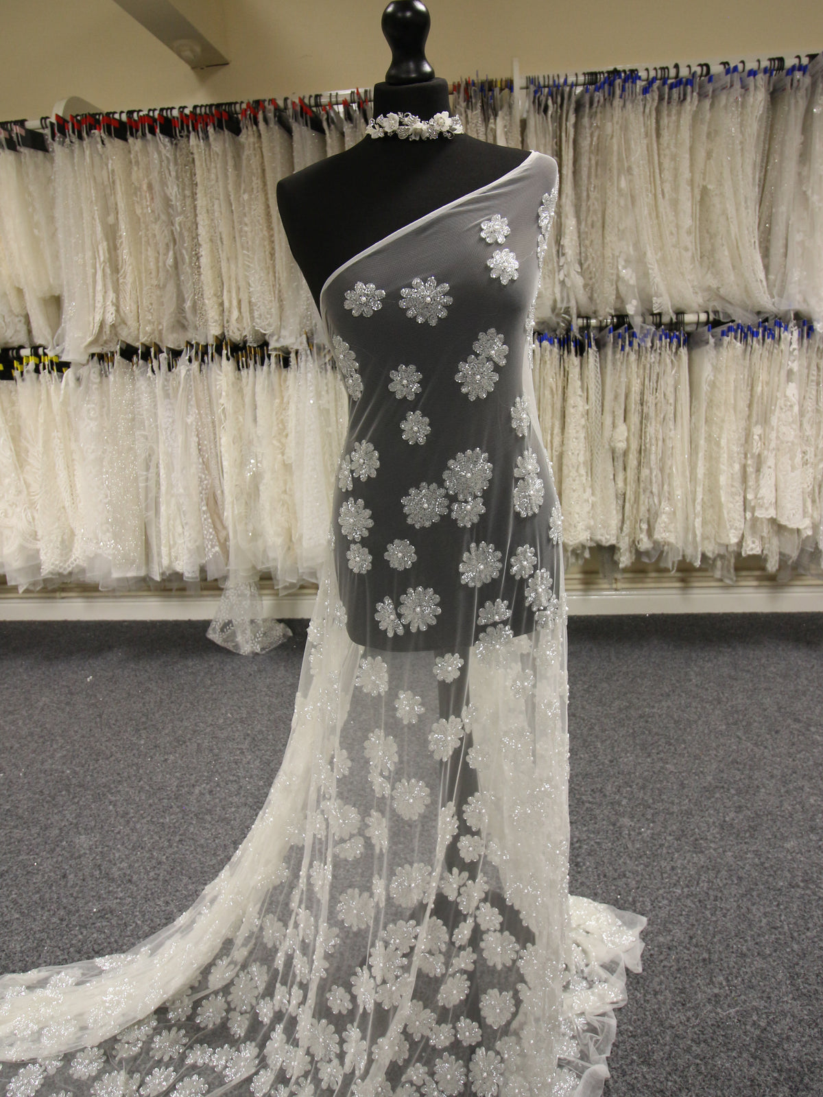 Dentelle perlée ivoire - Julita