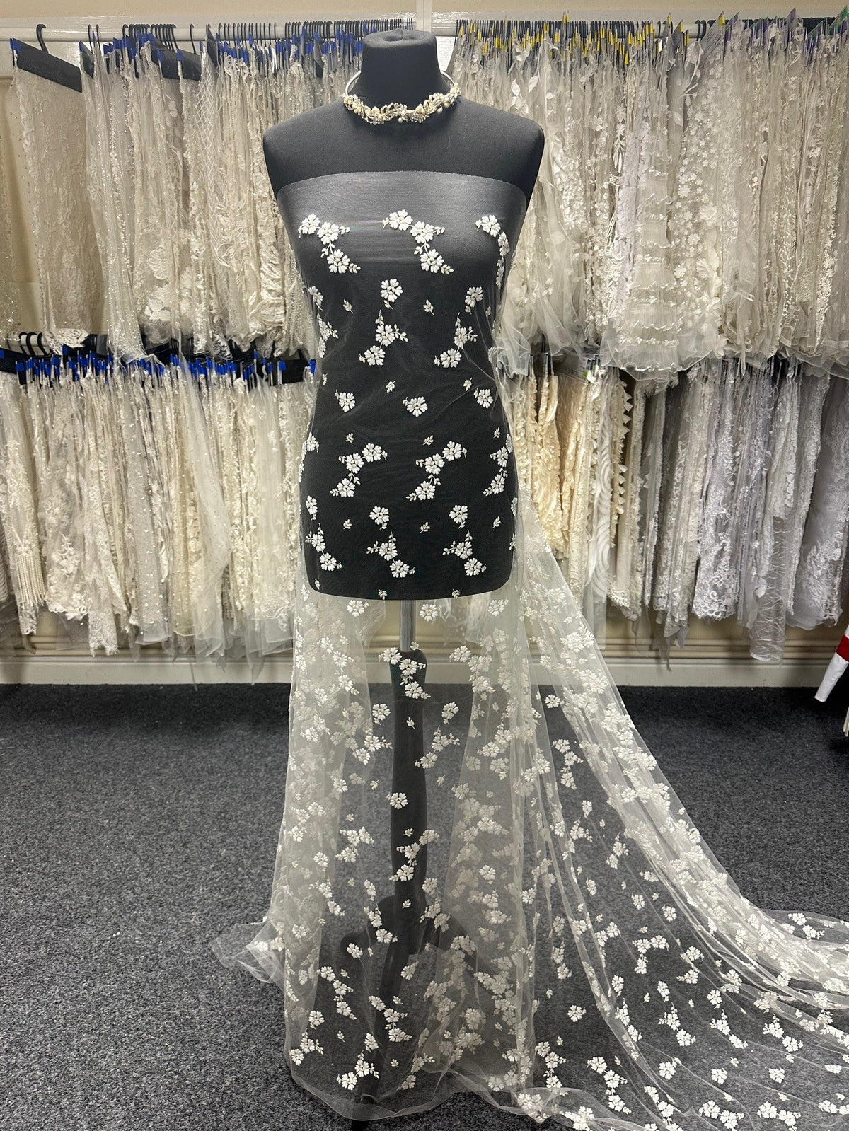 Dentelle Broderie Florale Ivoire - Morag