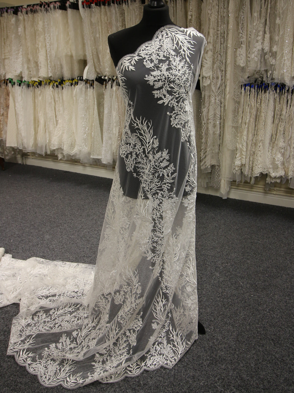 Dentelle Brodée Ivoire - Asie