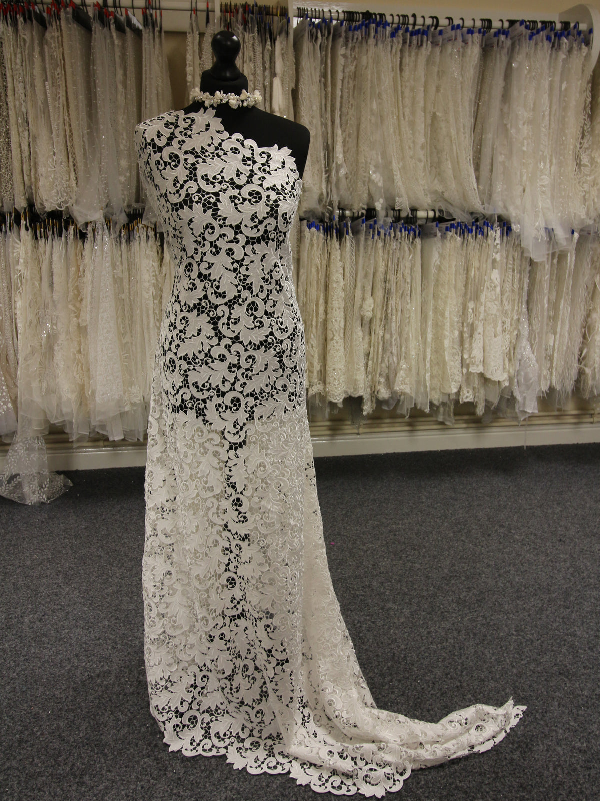 Dentelle brodée ivoire - Gwyneth