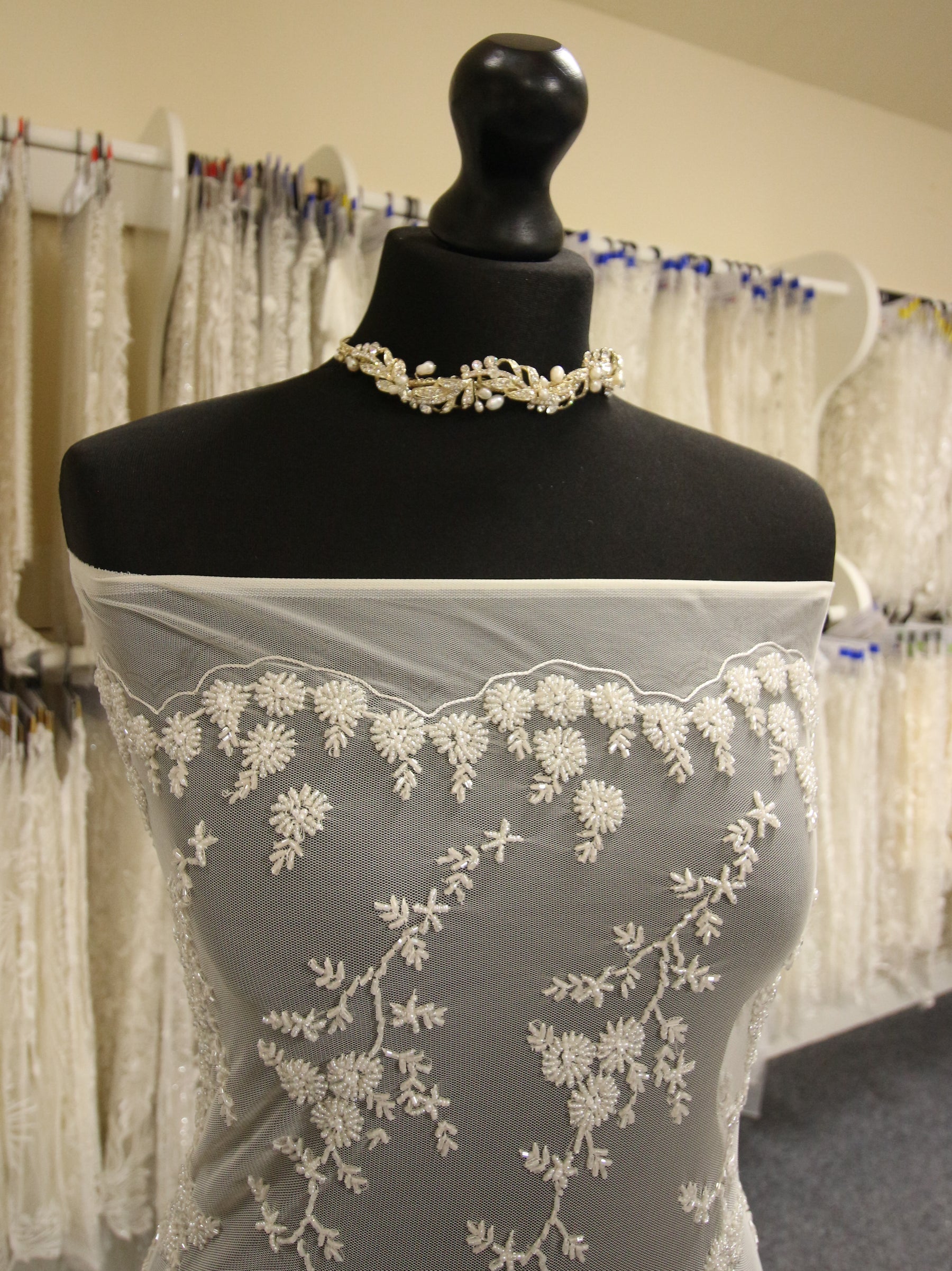 Dentelle Perlée Ivoire - Lourdes