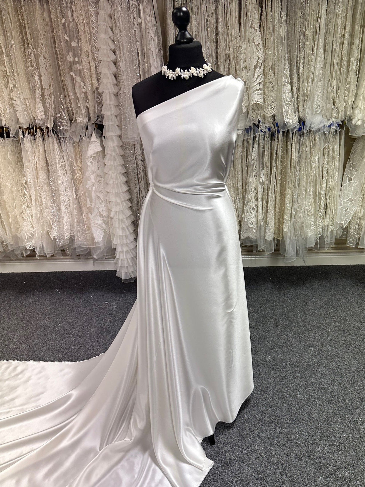 Satin de viscose de soie en Ivoire - Certainty