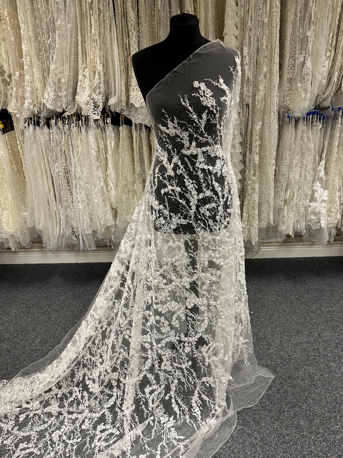 Dentelle de mariée perlée ivoire - Bambi