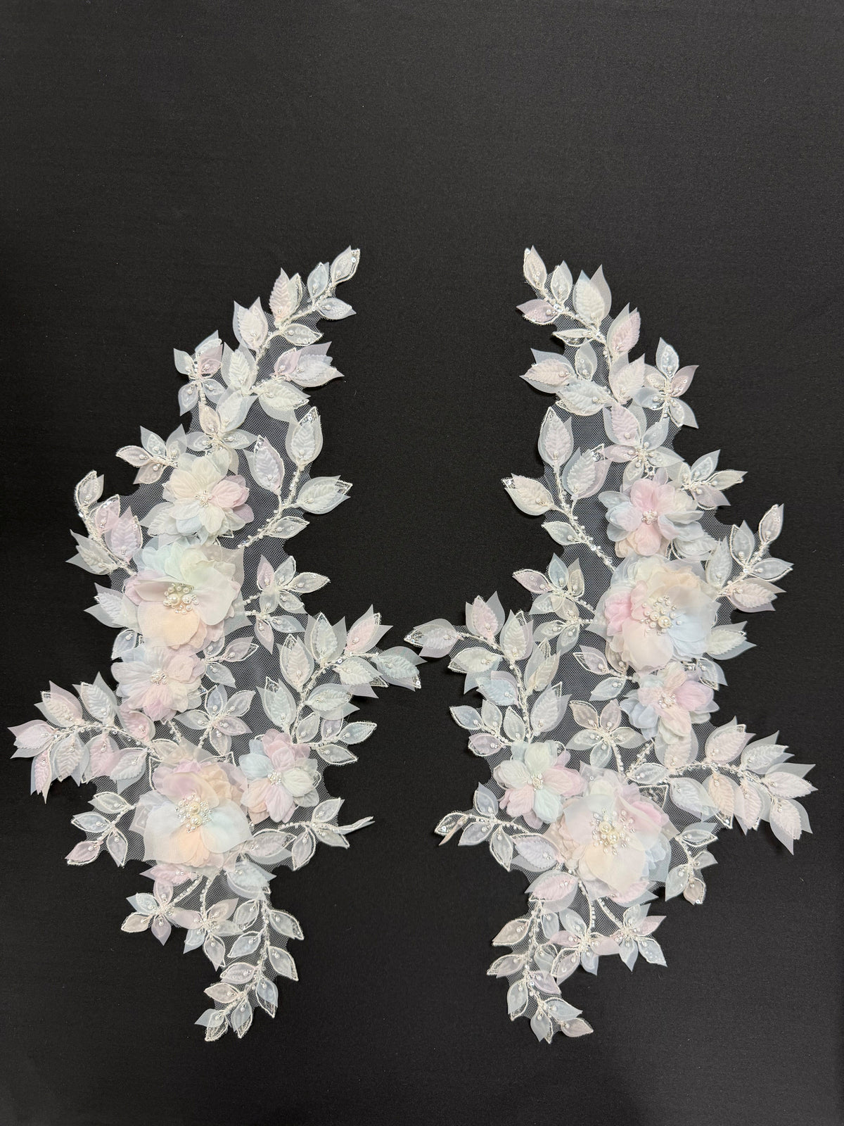 Applications en dentelle multicolore - MT4015