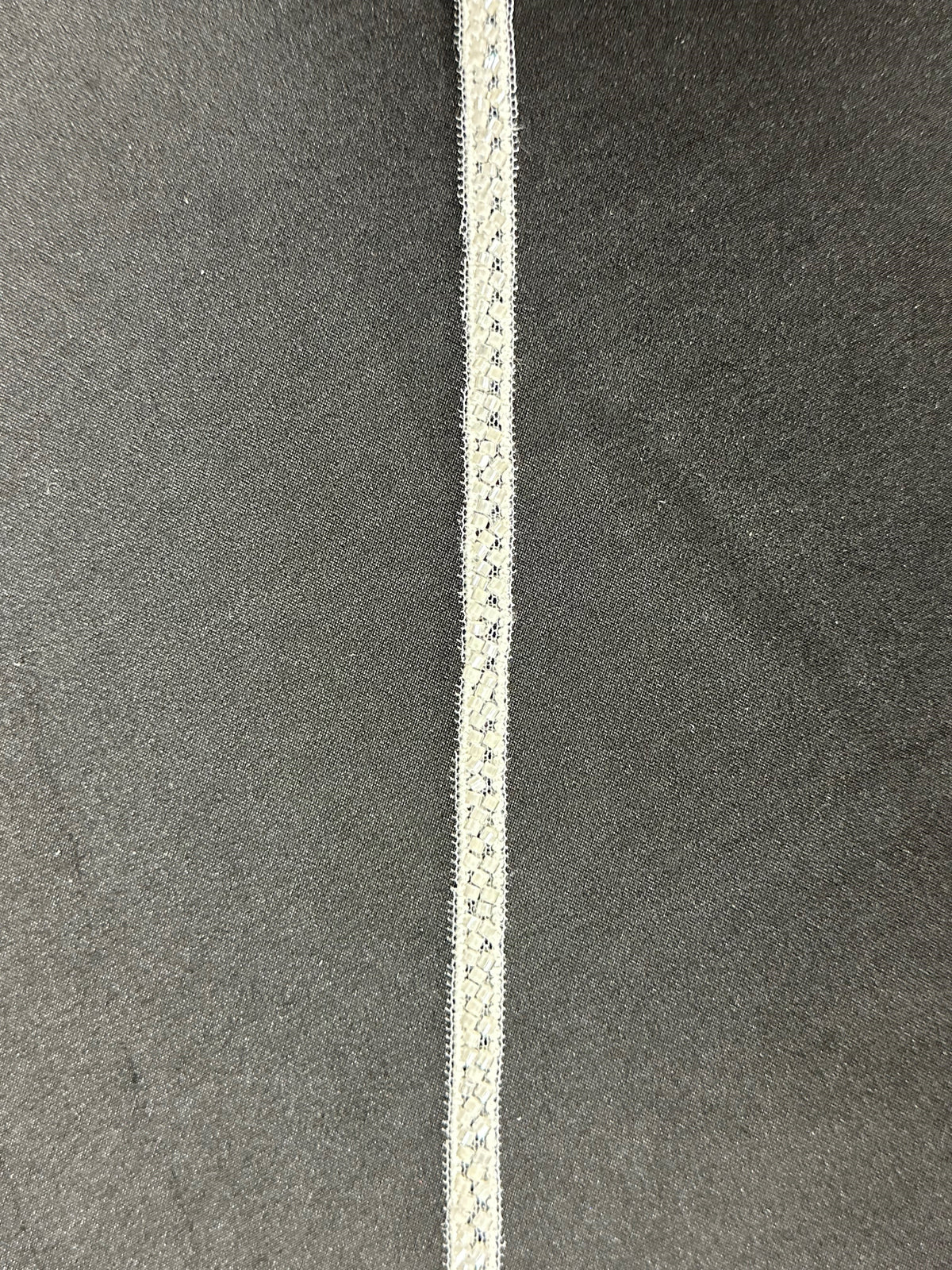 Bordure en dentelle étroite ivoire - Métal