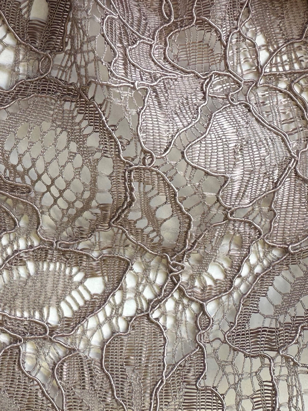 Dentelle cordée en vison - Tocca