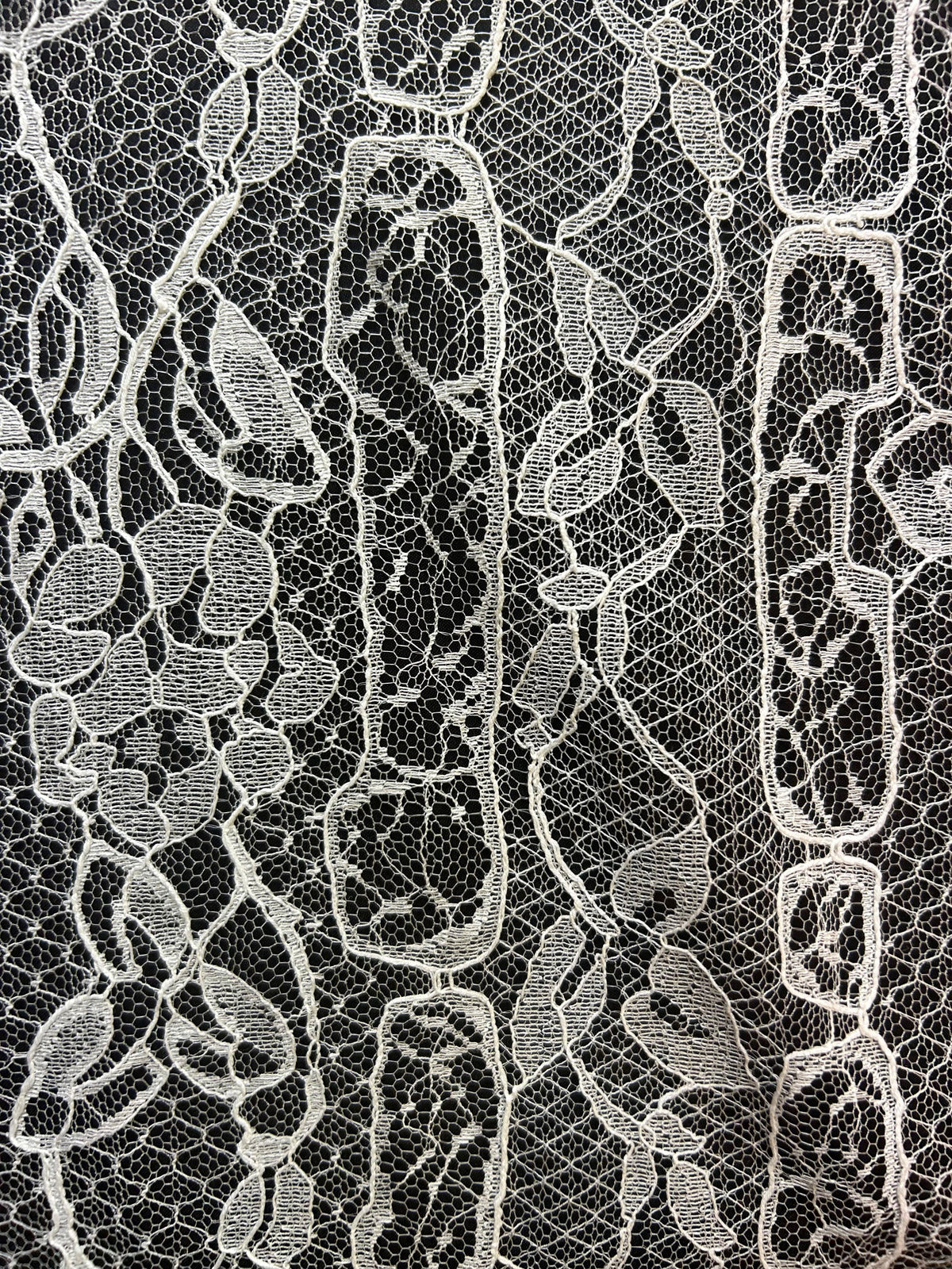 Dentelle Chantilly Ivoire - Nuance