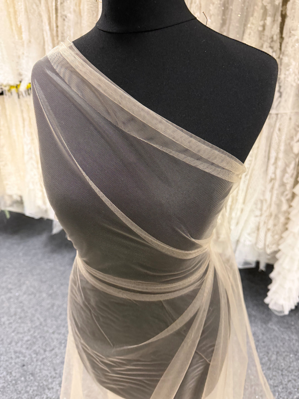 Tulle extensible pour peaux pâles - P32