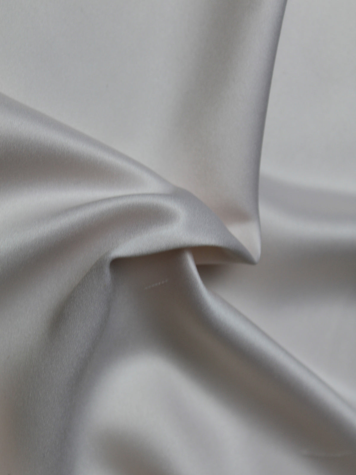 Satin doux en polyester rose coquillage - Trust (P77)