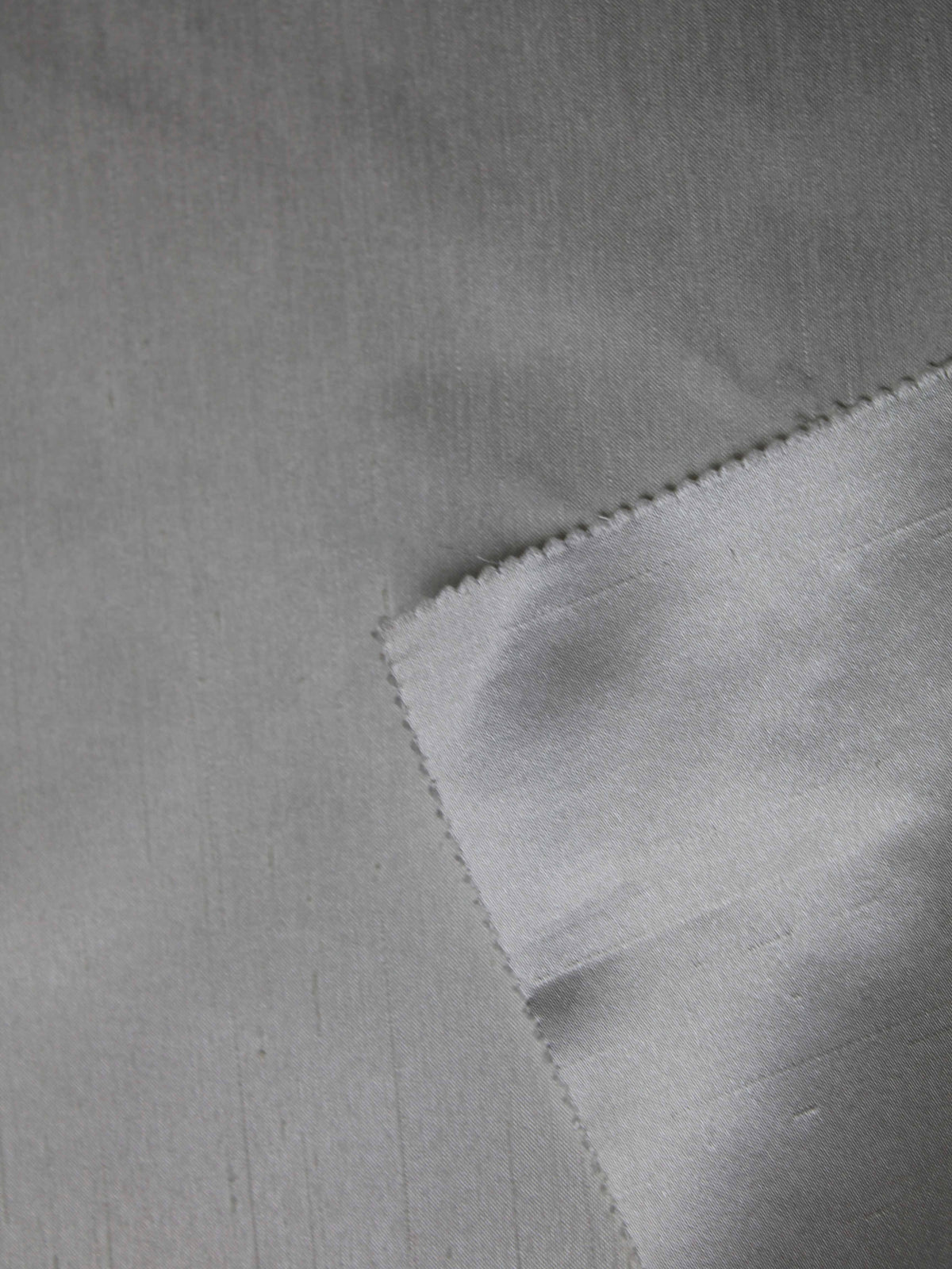 Shantung de satin ivoire - P967W