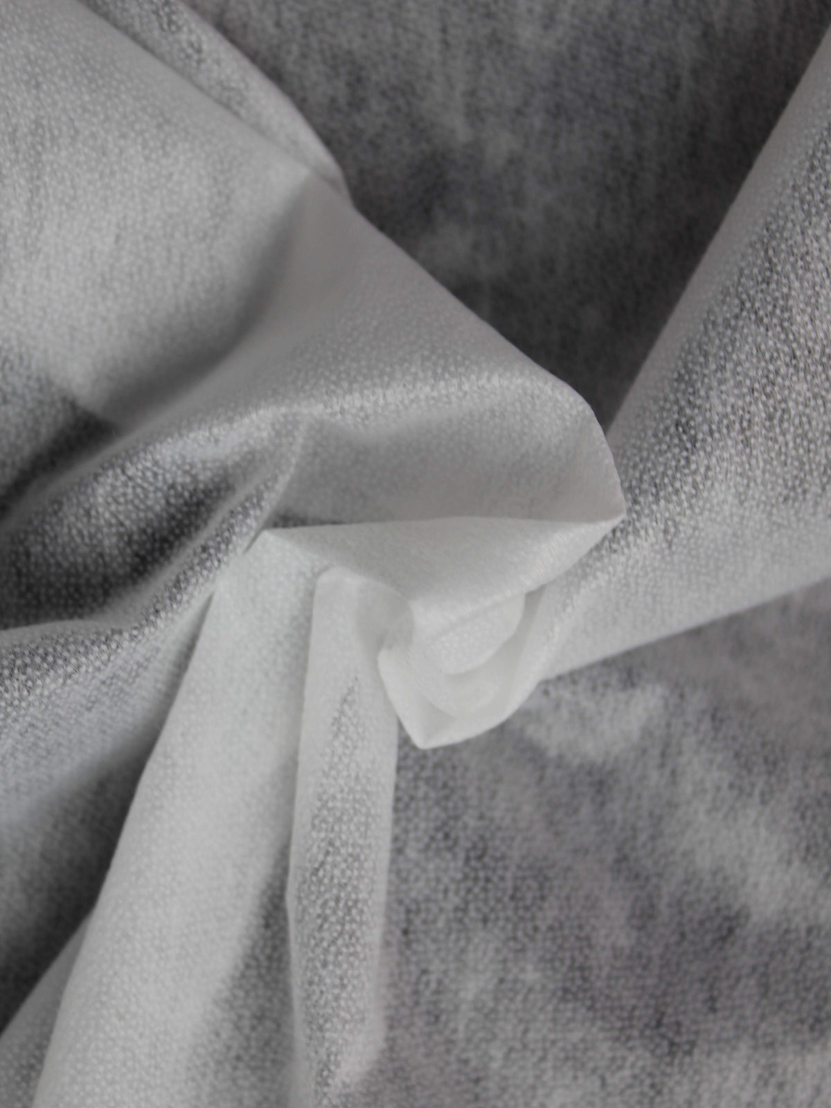 White Woven Iron on Interlining - P974