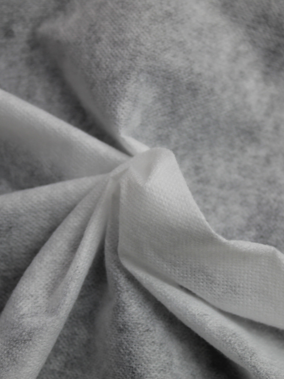 Entoilage thermocollant non tissé blanc - P977