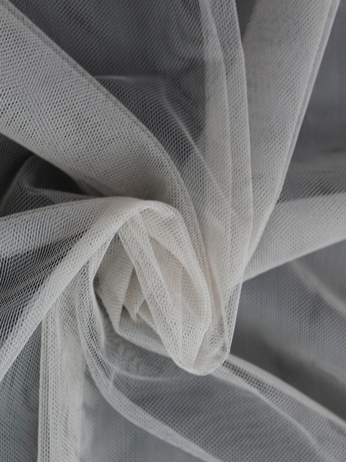 Tulle gris foncé (850) - P9