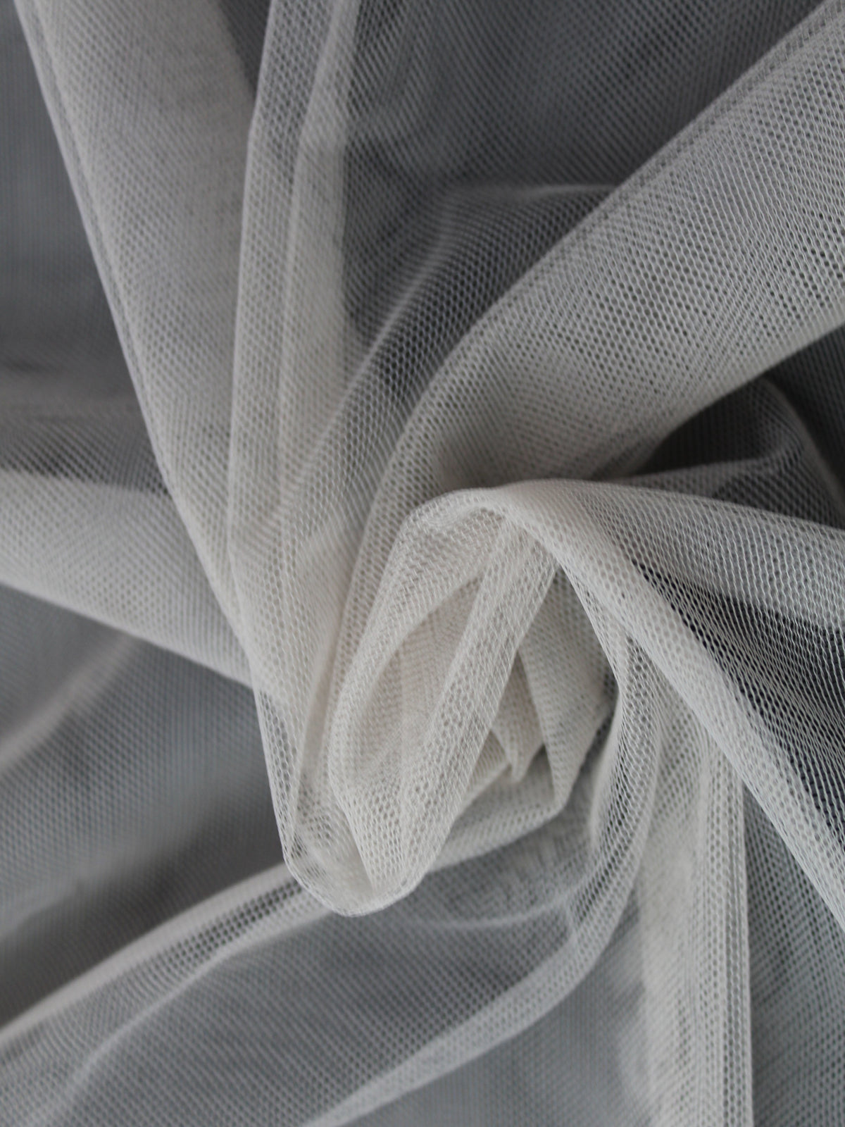 Tulle gris foncé (850) - P9