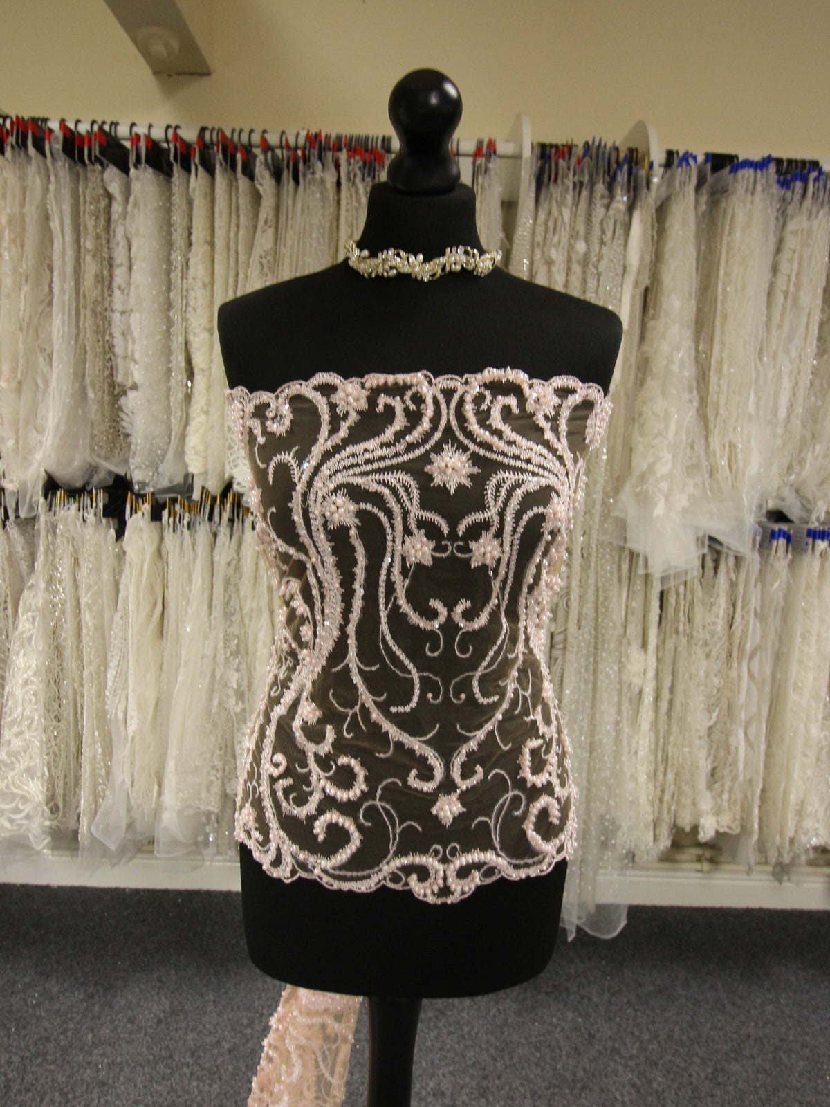 Dentelle Fleur Blush - Makayla