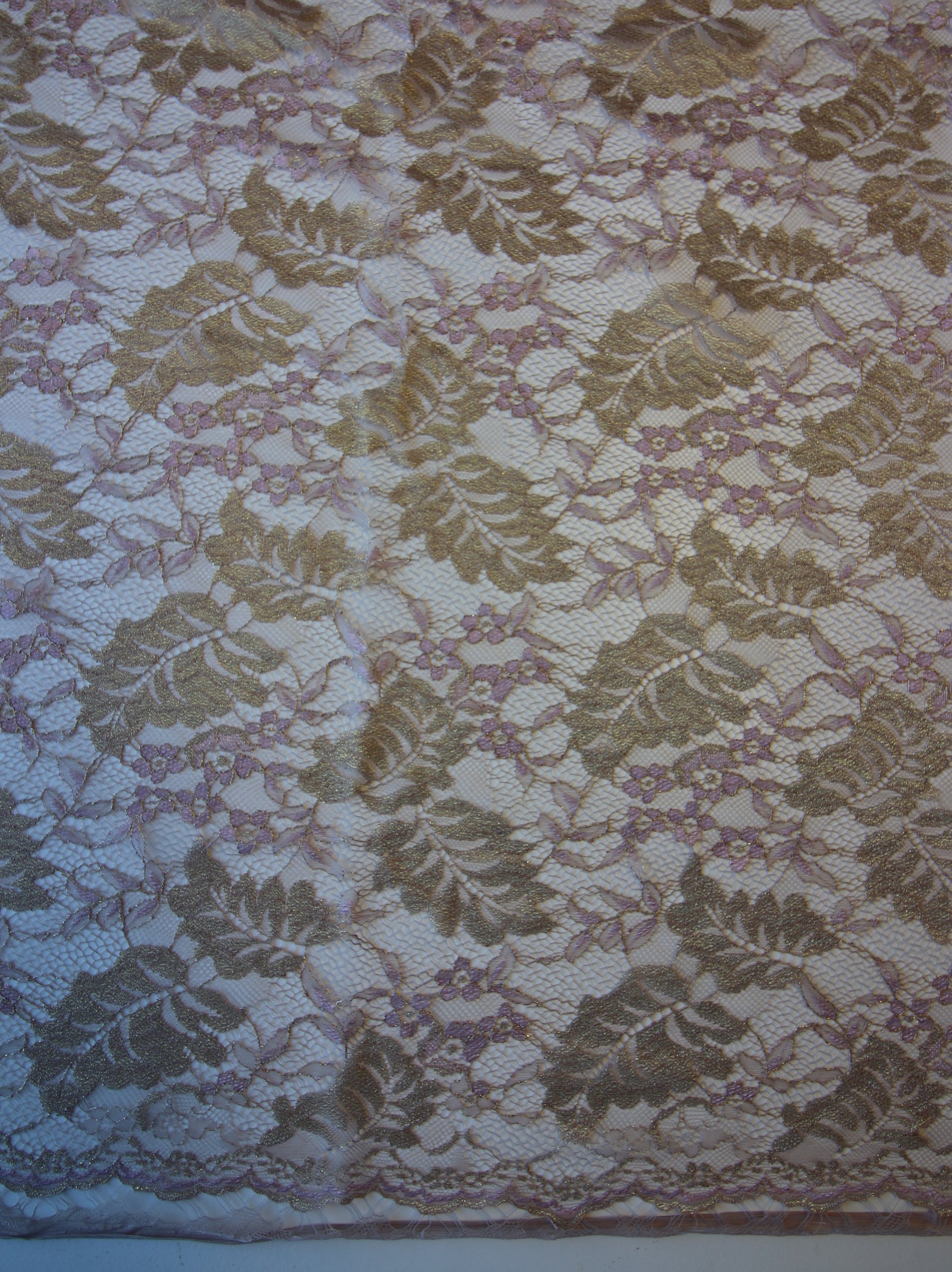 Dentelle Raschel rose - Wren