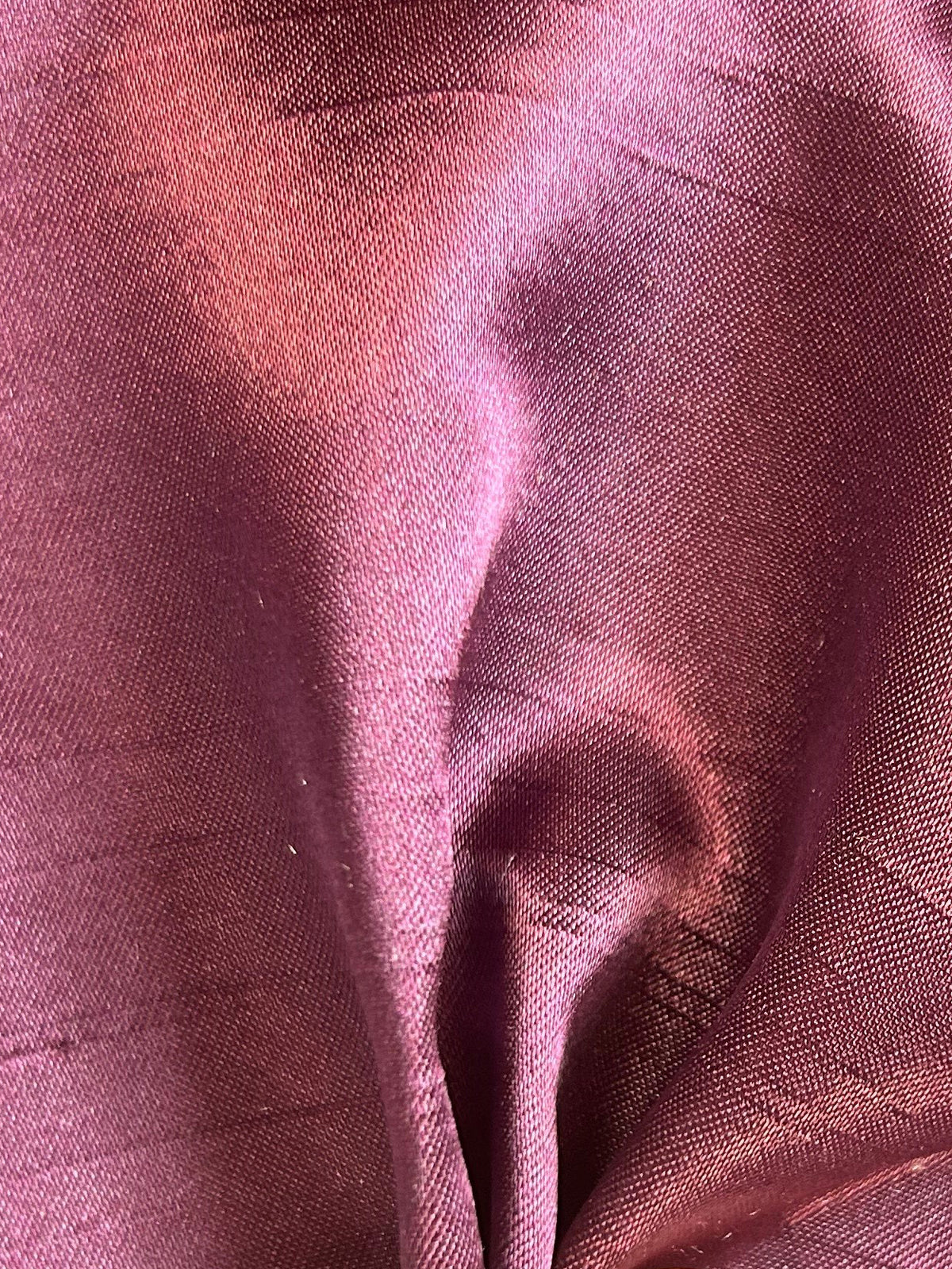 Dupion en satin de polyester prune - Clarté