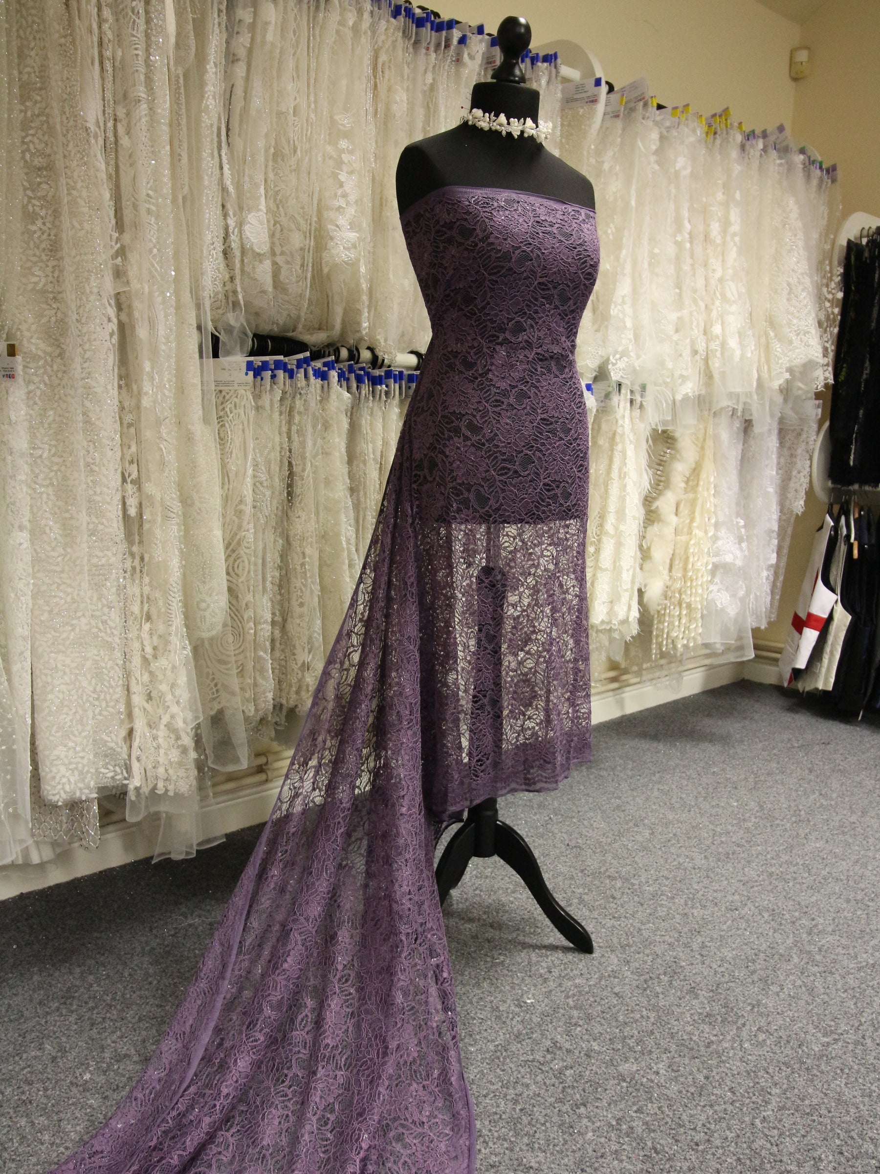 Dentelle Raschel violette - Ezra