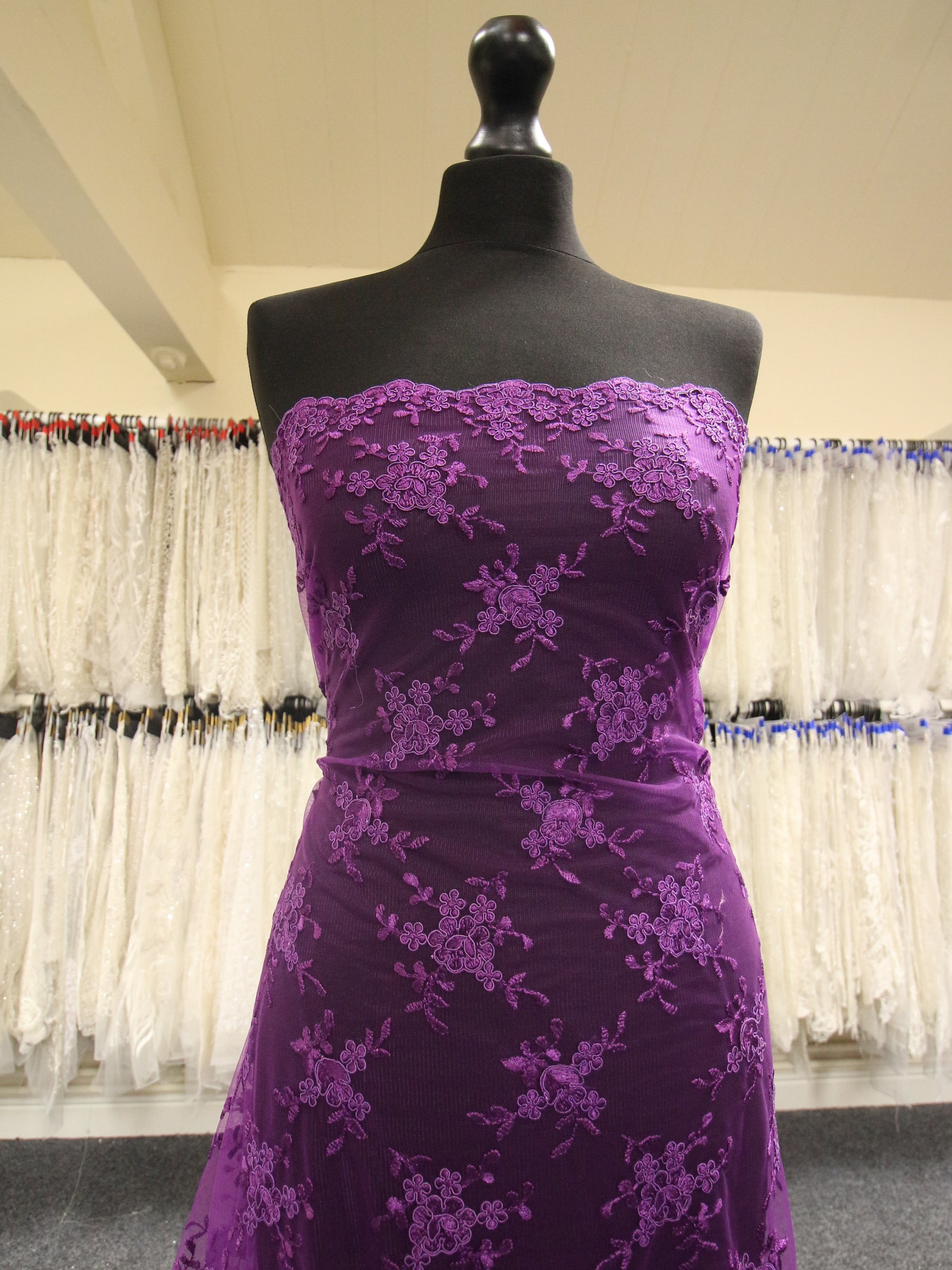 Dentelle Cordonnée Violet - Géraldine