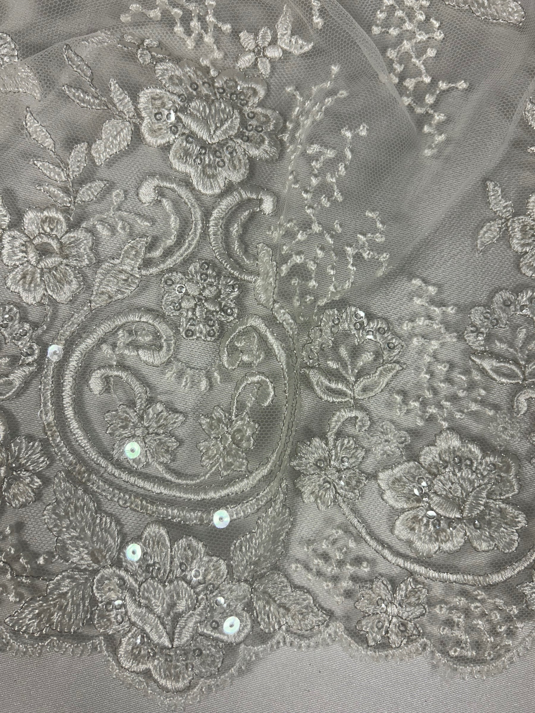 Dentelle ivoire pailletée et brodée - Shelley