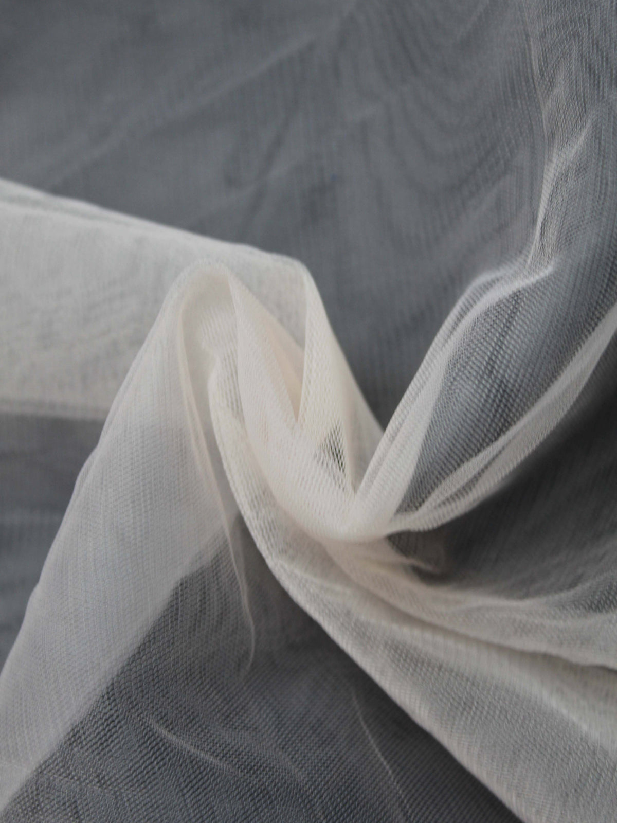 Tulle saumon clair (84) - TU0031