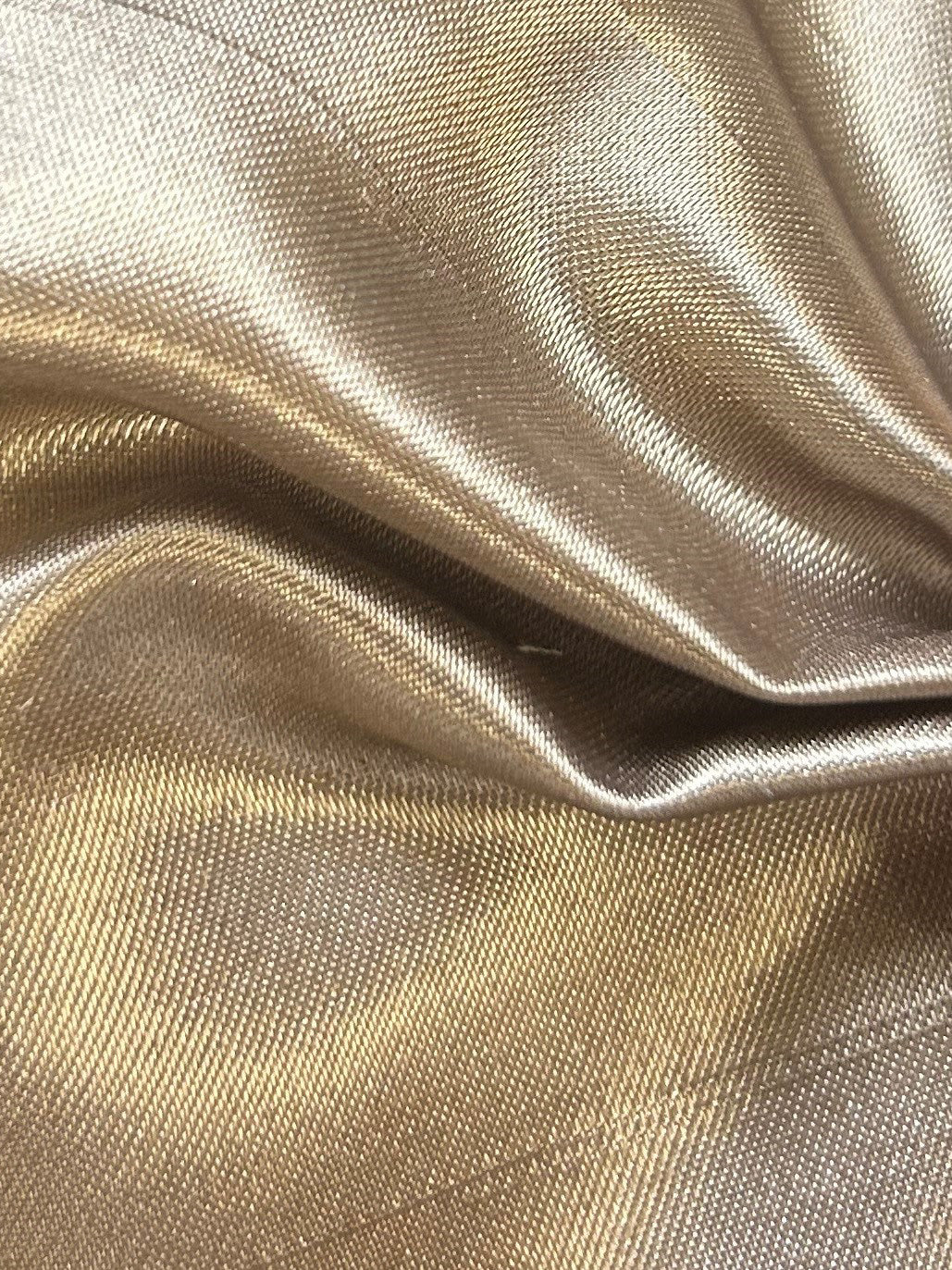Dupion en satin de polyester taupe - Clarté