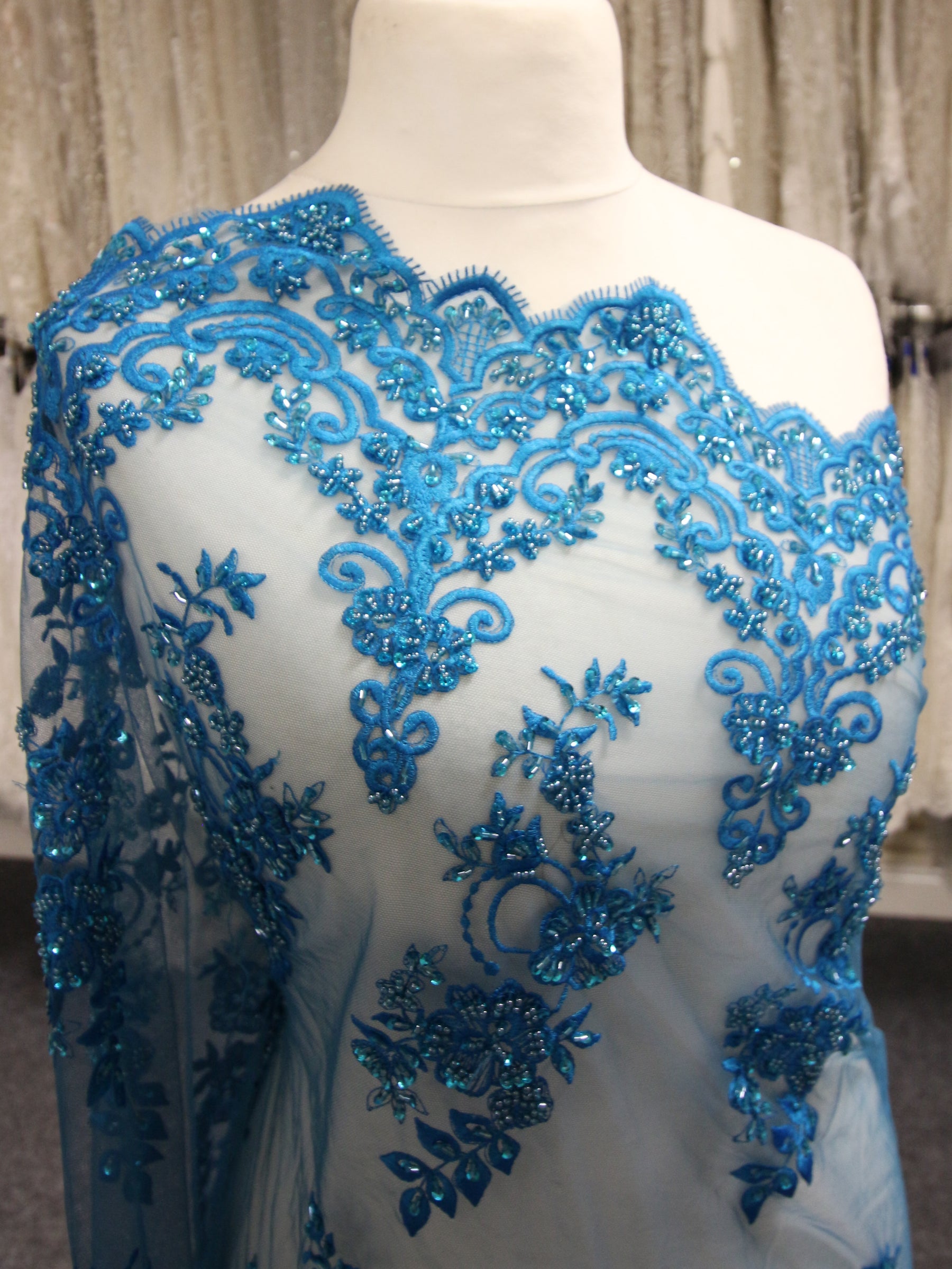 Dentelle Perlée Turquoise - Pilar