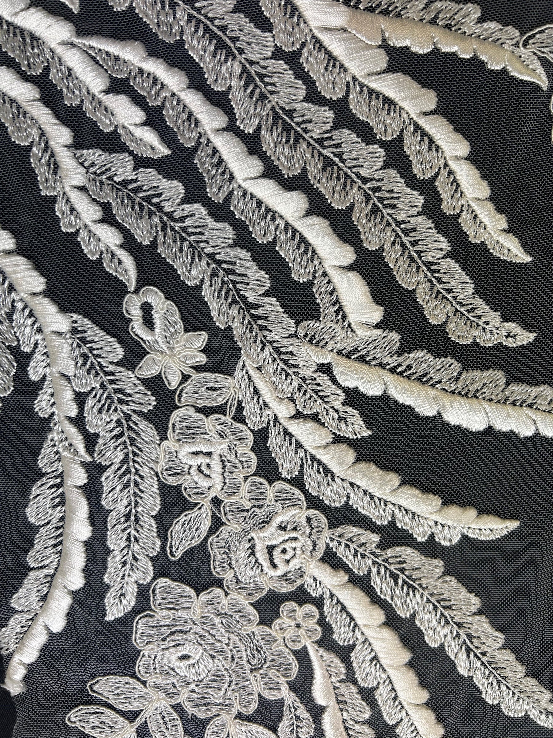 Dentelle Brodée Ivoire - Willow