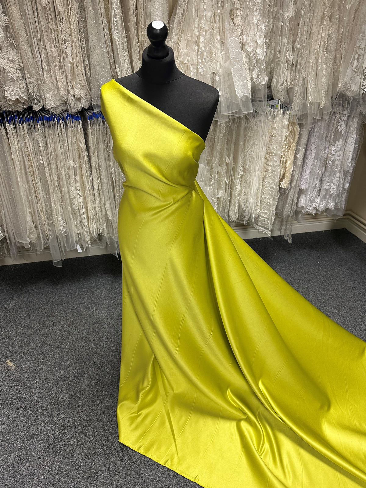 Satin Duchesse Polyester Chartreuse - Contessa