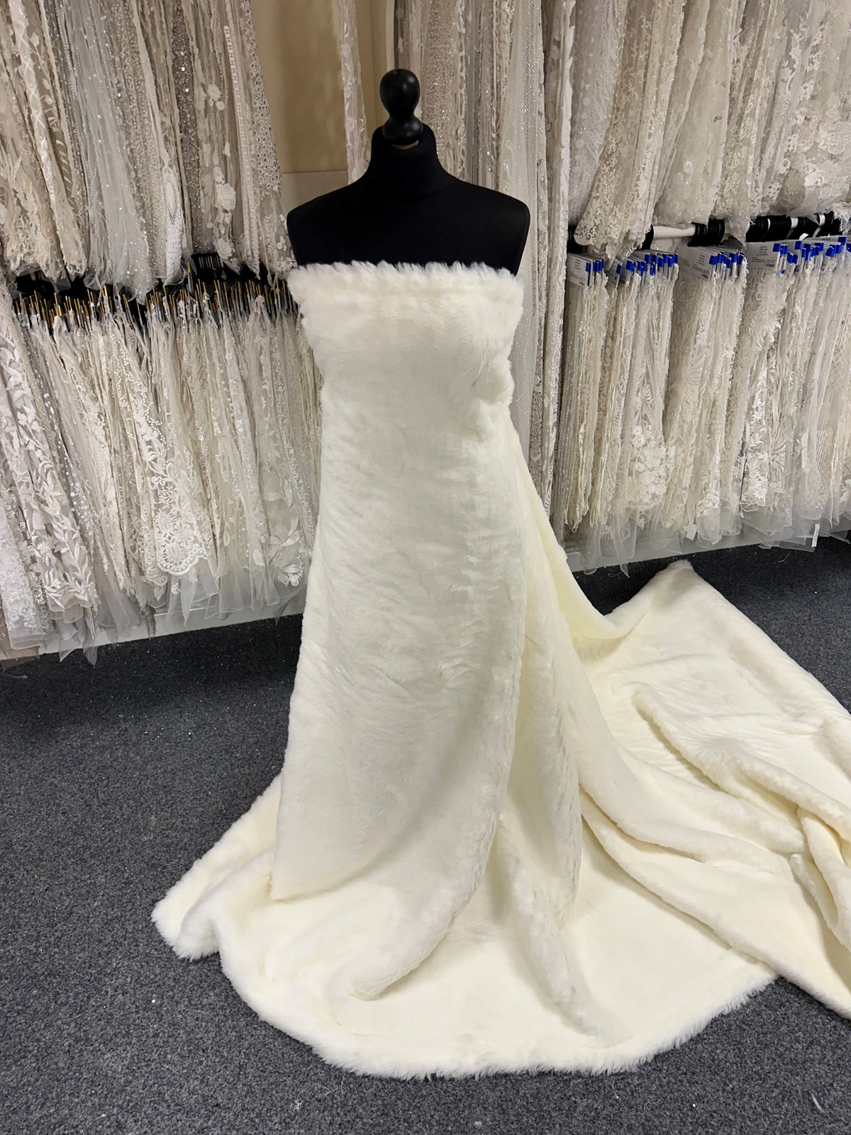 Fausse fourrure en Ivoire - Ermine