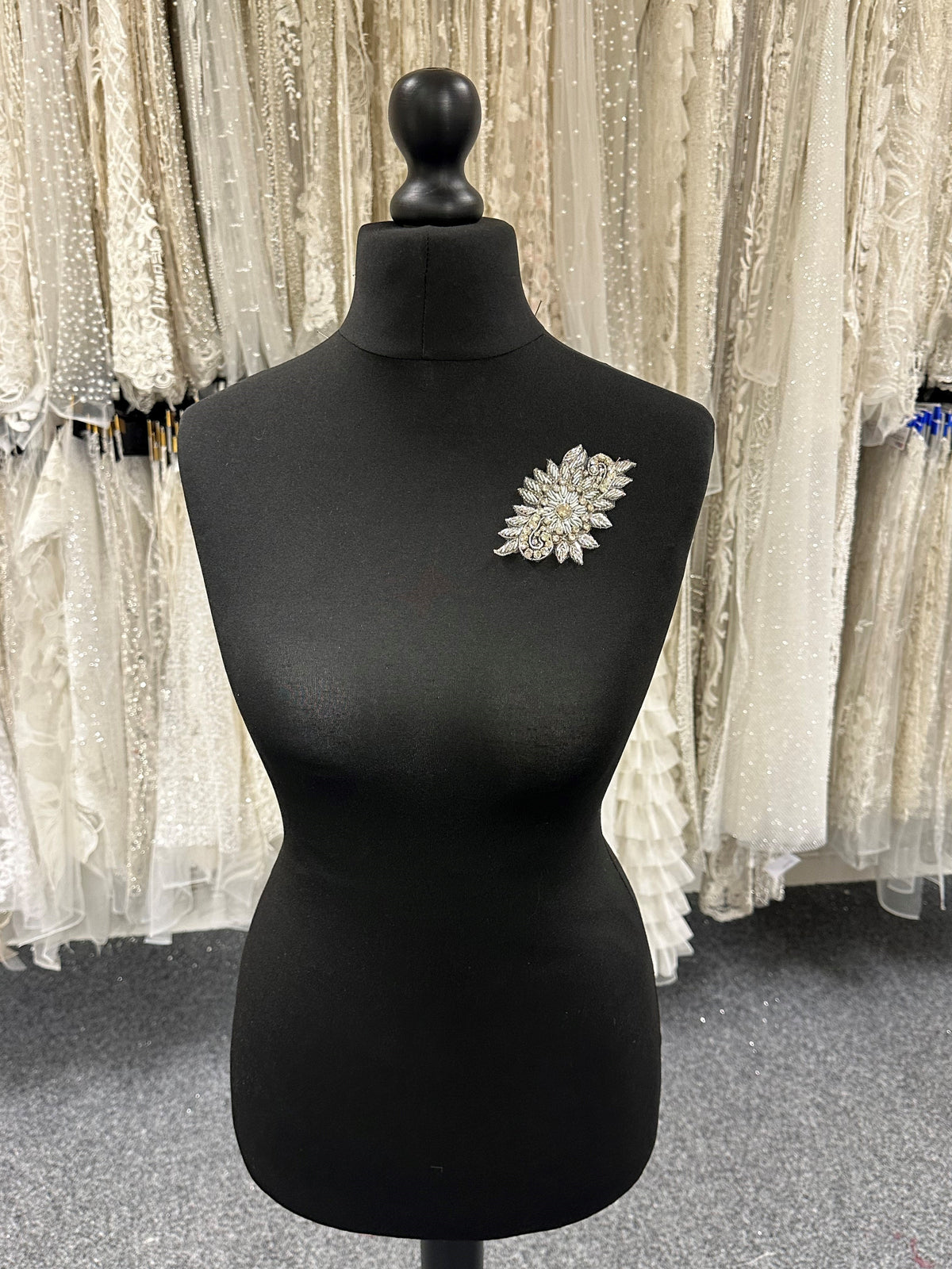 Applique en cristal brodée - Equilibrium