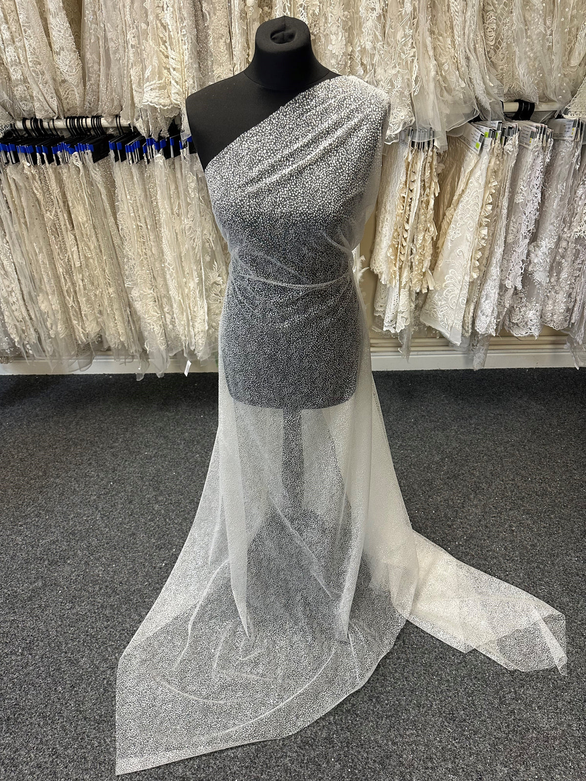 Tulle pailleté ivoire - Attraction