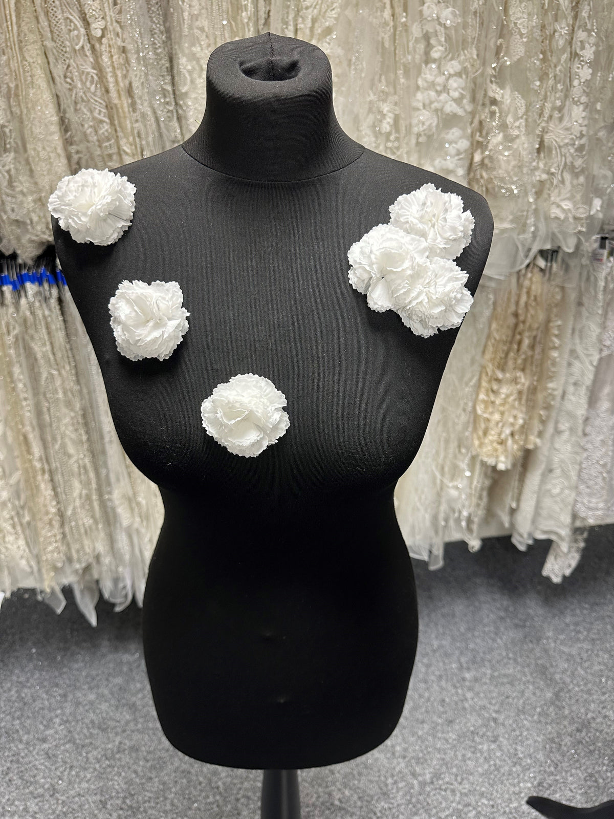 Fleur en mousseline ivoire – Allysum (sacs de 12)