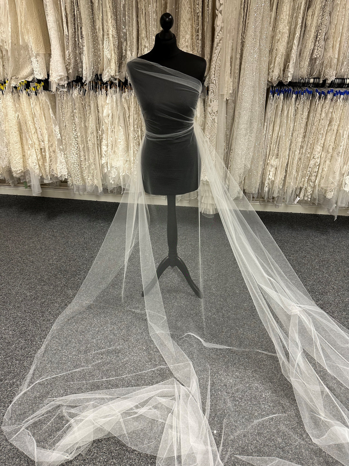 Voile de mariée en tulle blanc diamant – Romance