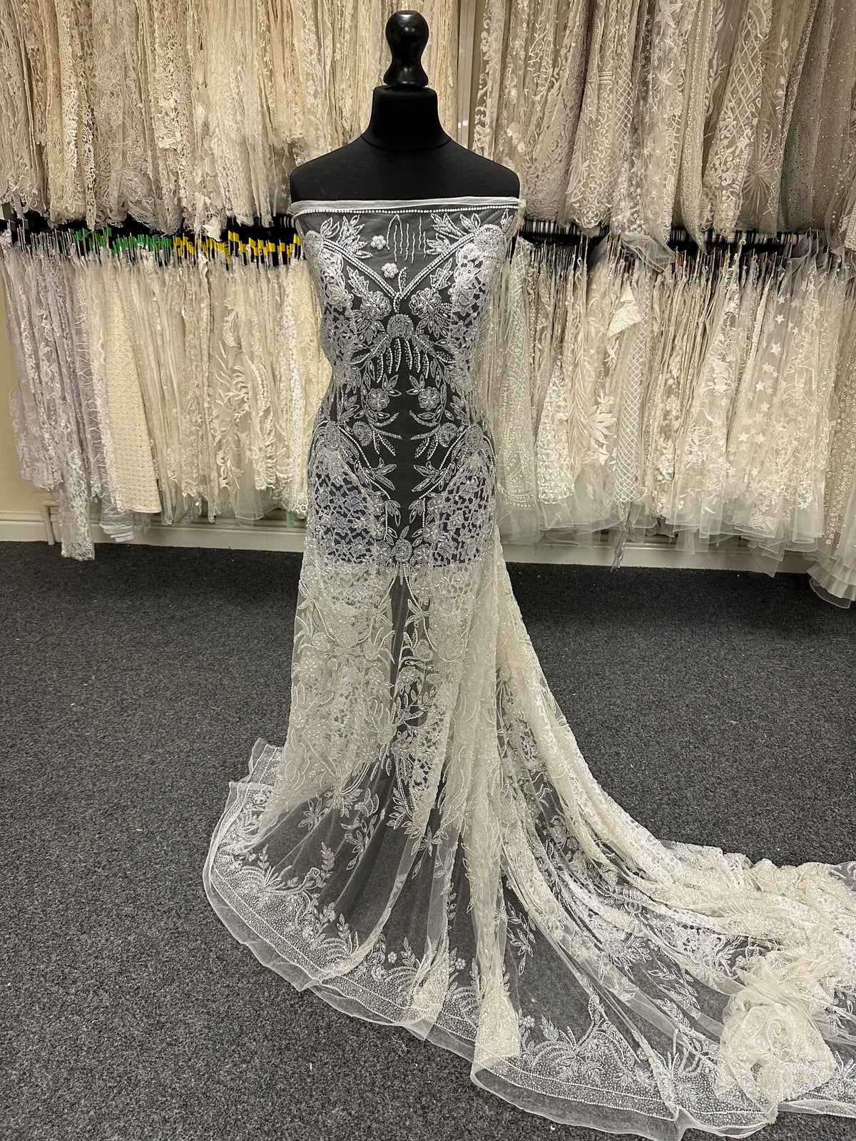 Dentelle perlée ivoire - Kelly