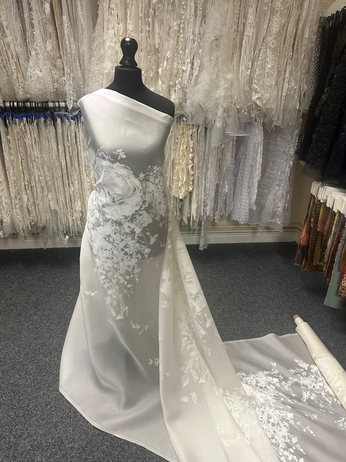 Soie satinée imprimée ivoire - Massima