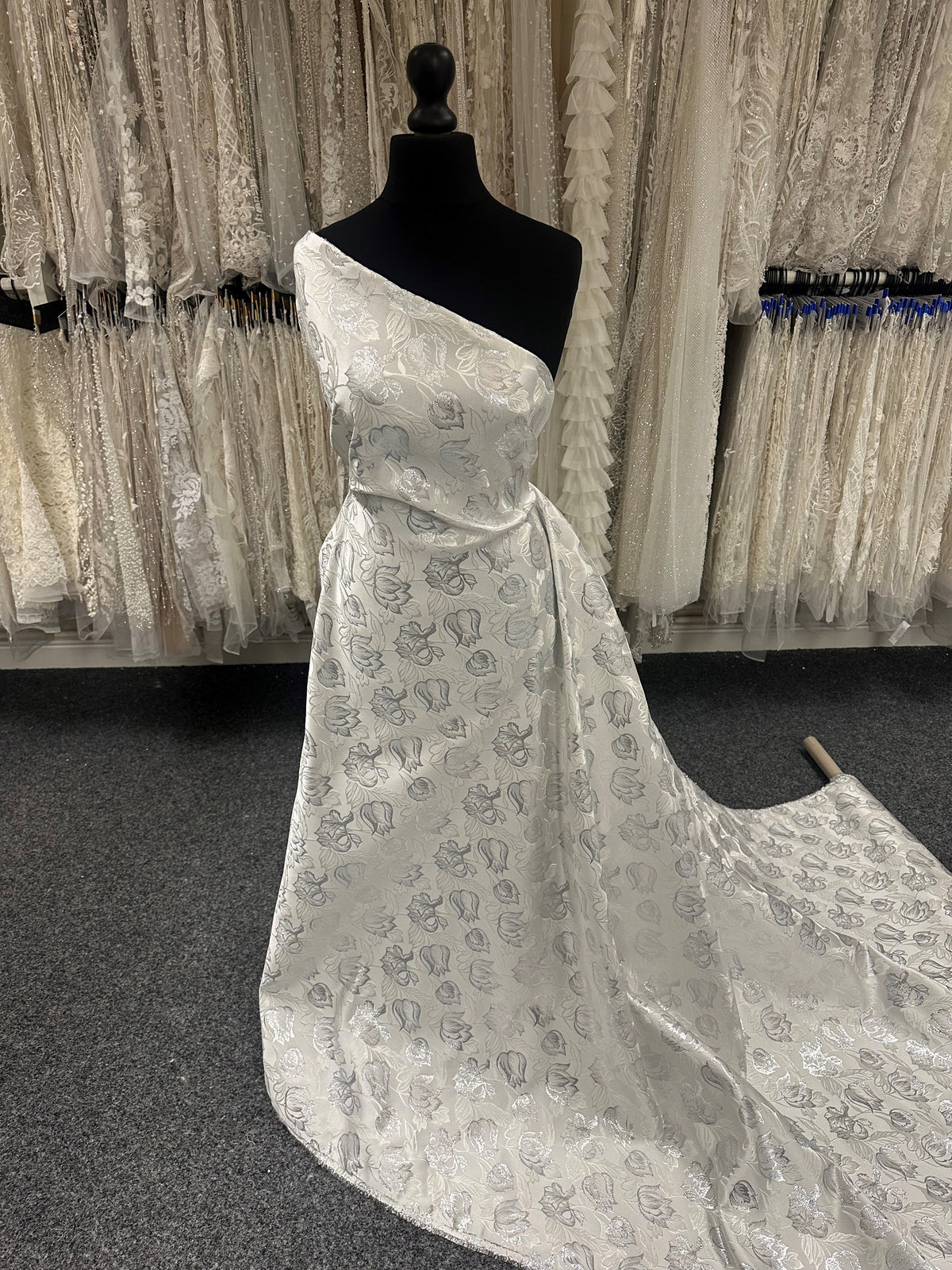 Tissu brocart argenté - Trisha