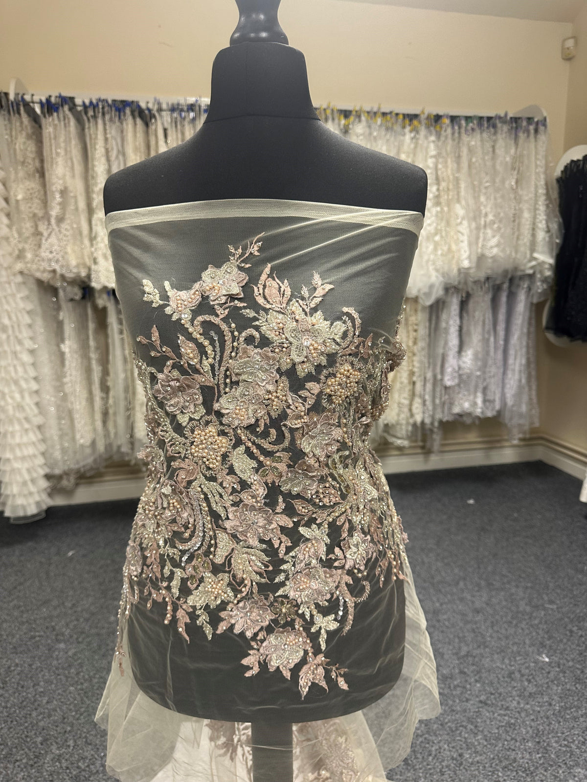 Dentelle Perlée Blush - Renata