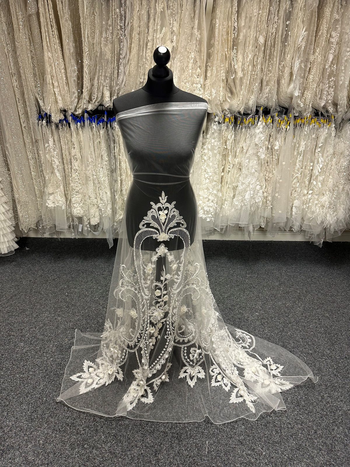 Dentelle Perlée Ivoire – Cardaya