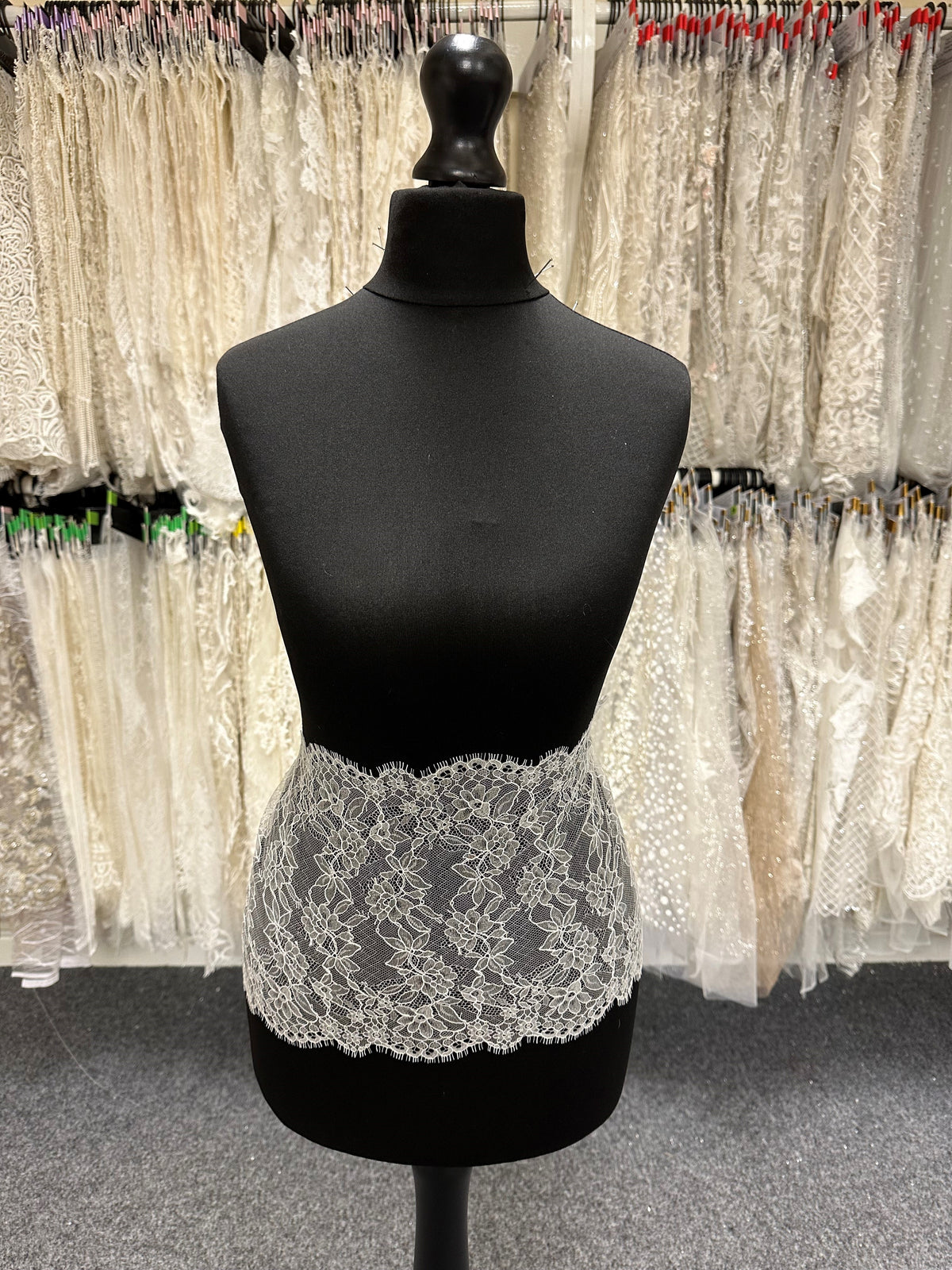 Bordure en dentelle de mariée ivoire - Corey