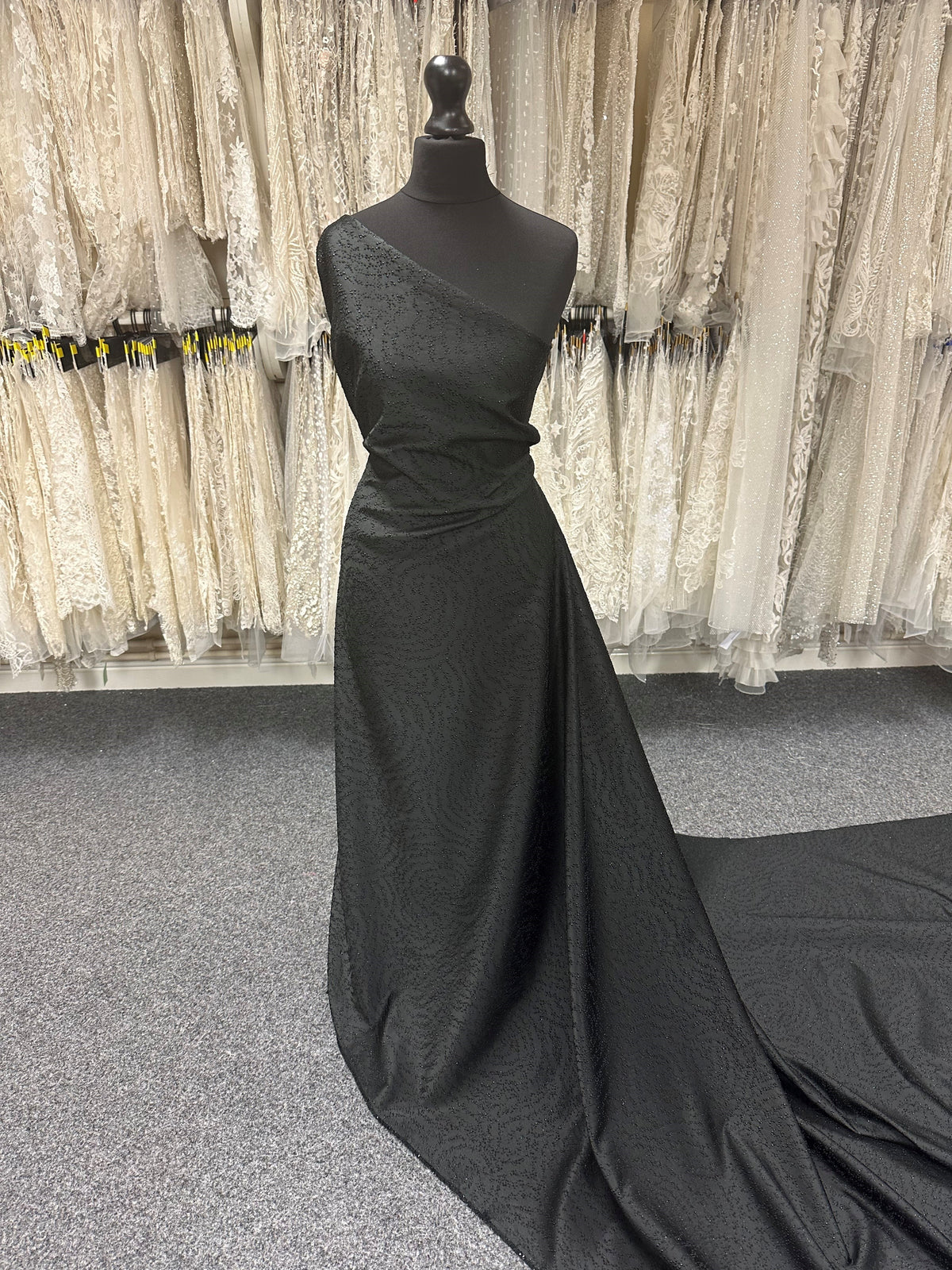 Tissu Jacquard à pois noir – Glee